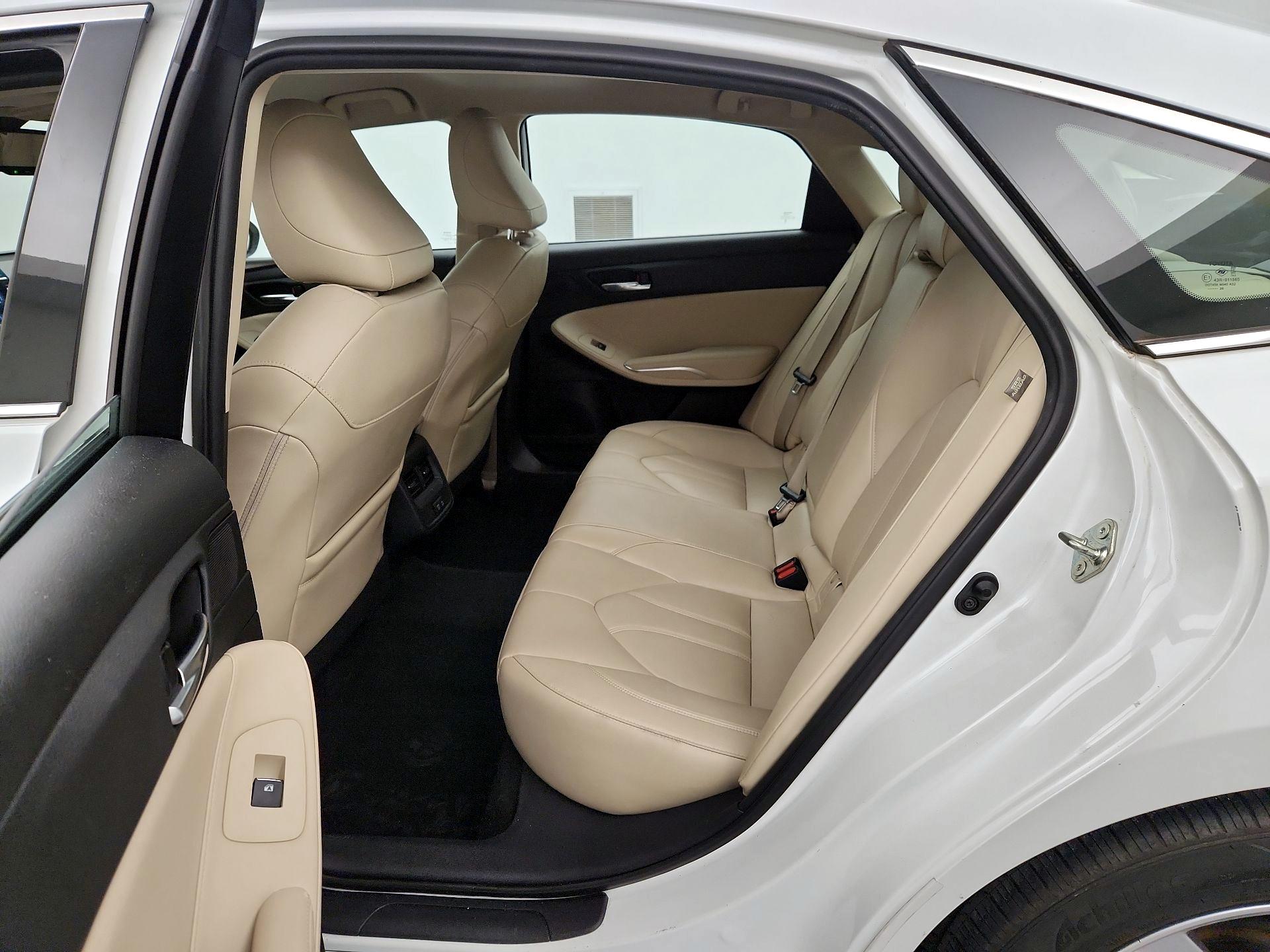 Thumbnail: 2021 Toyota Avalon - 19