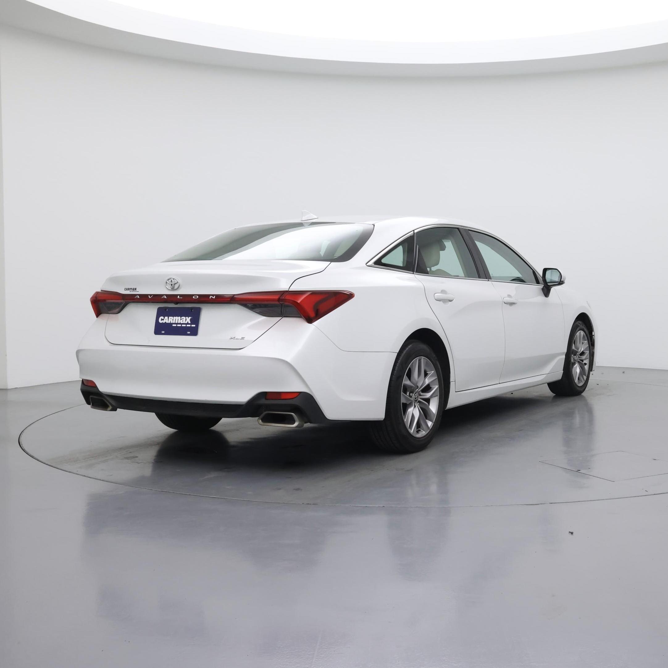 Thumbnail: 2021 Toyota Avalon - 8