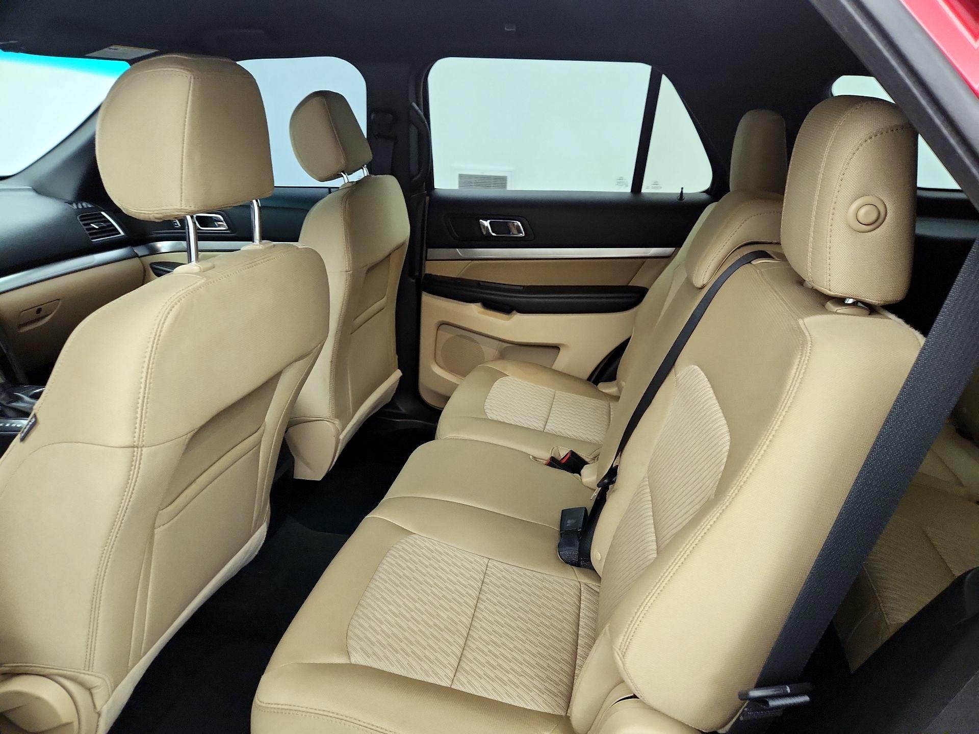 Thumbnail: 2016 Ford Explorer - 19