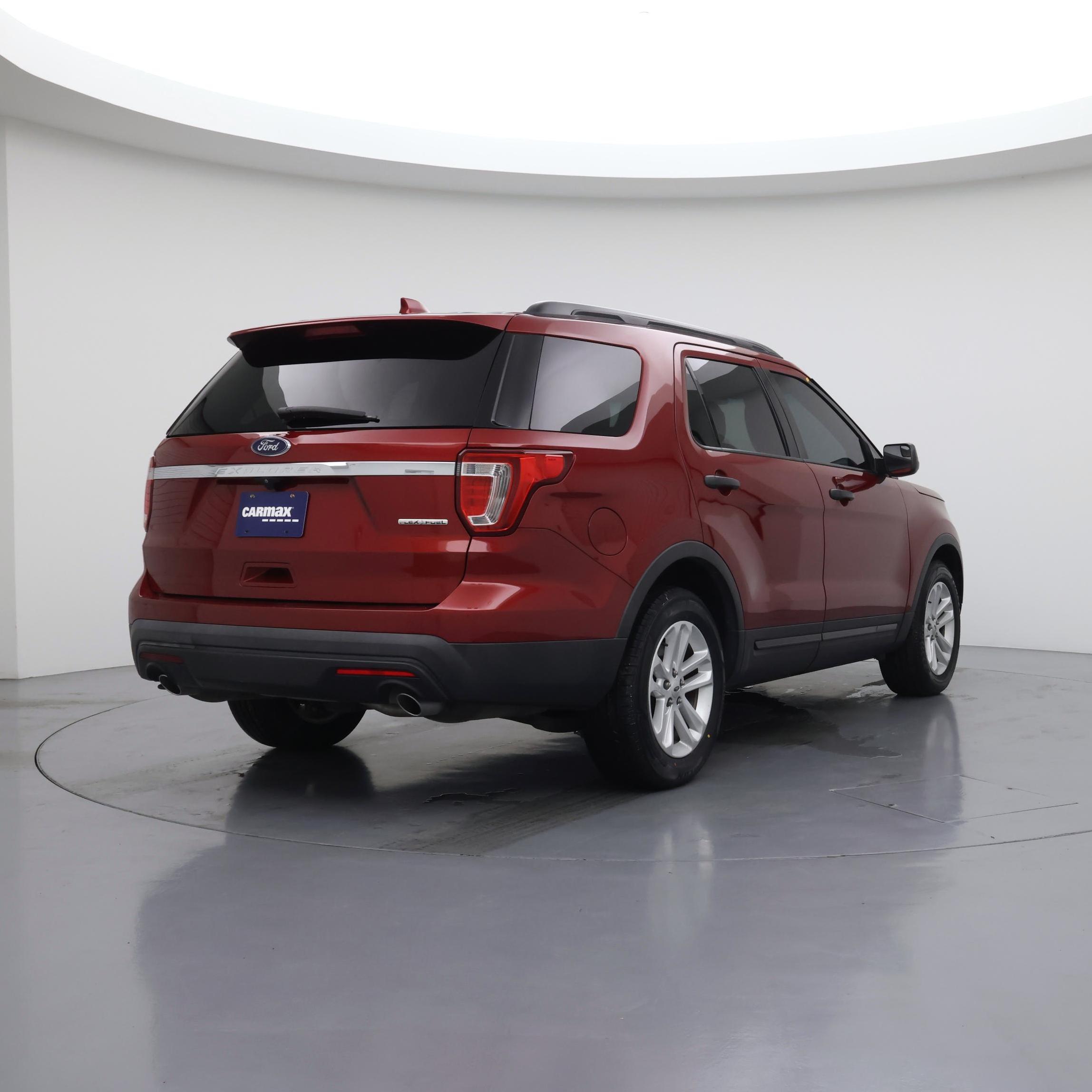 Thumbnail: 2016 Ford Explorer - 8