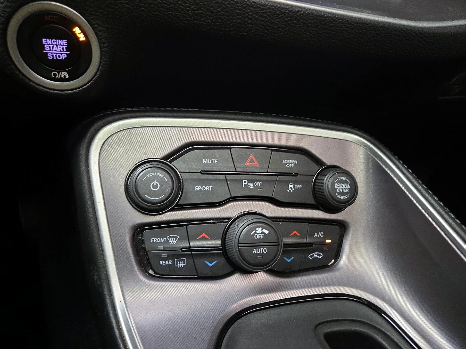 Thumbnail: 2022 Dodge Challenger - 16