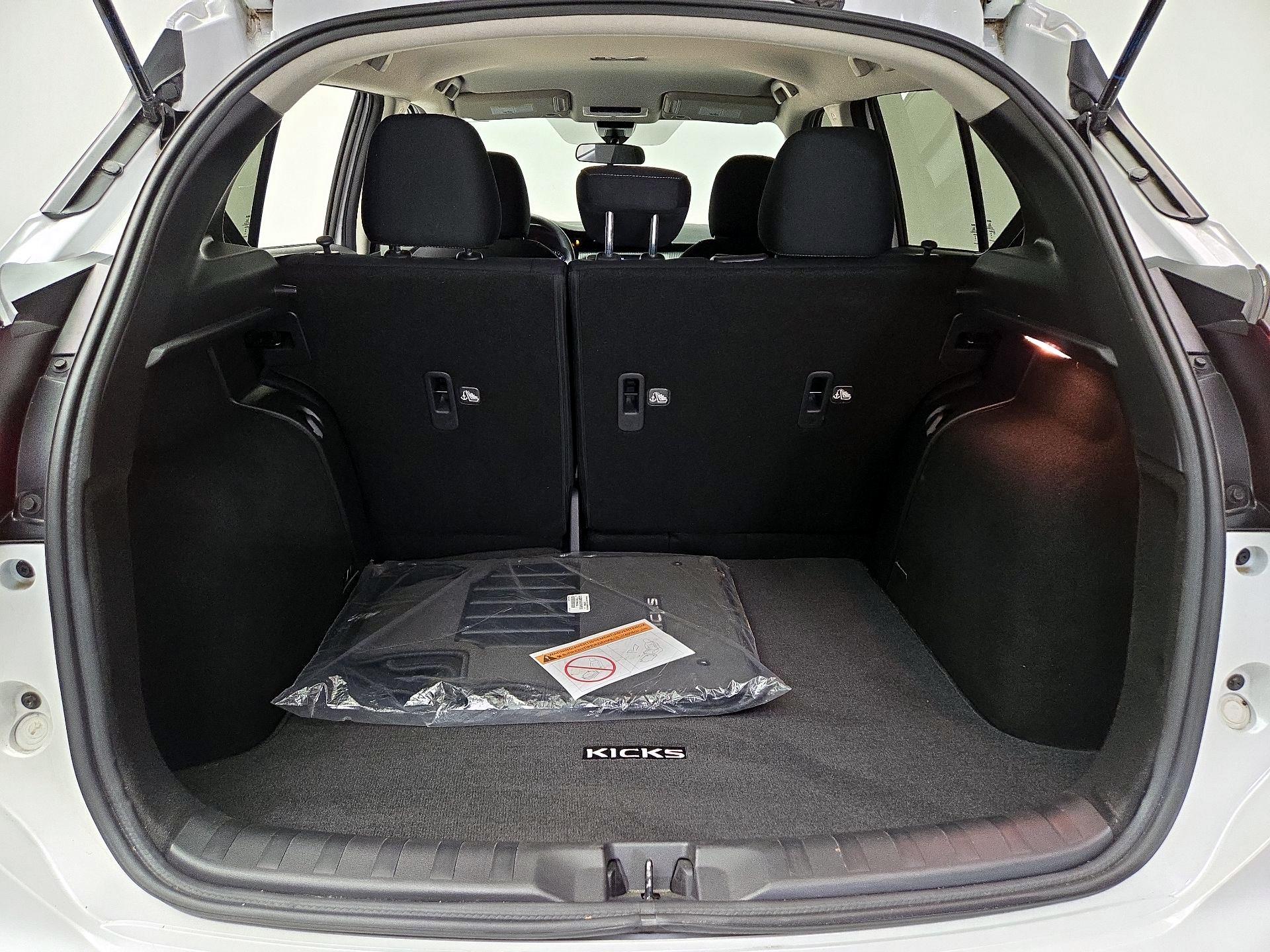 Thumbnail: 2023 Nissan Kicks - 20