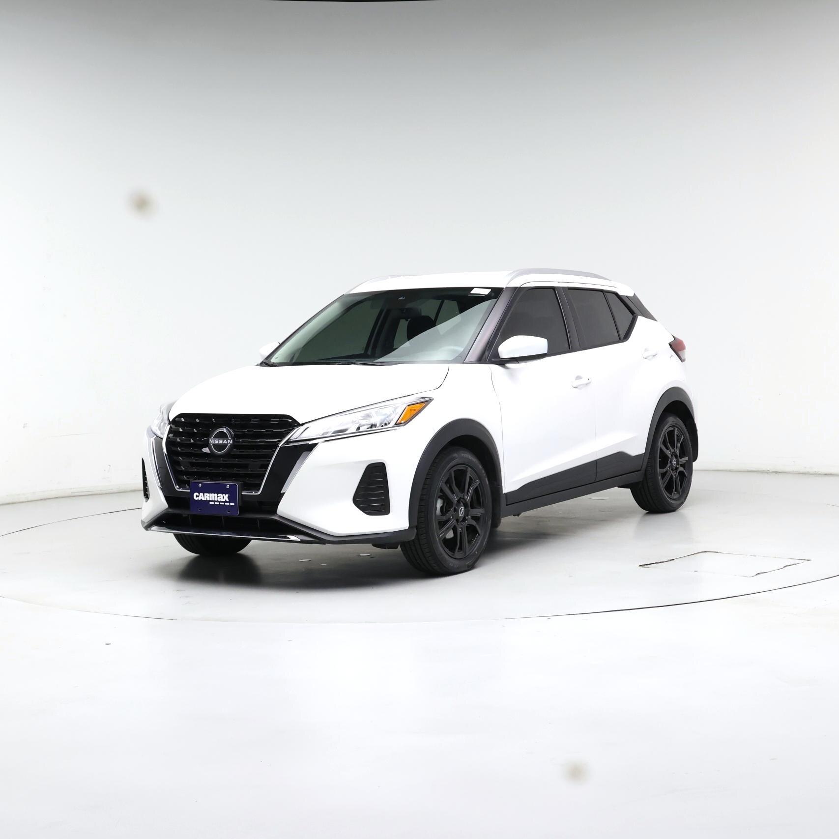 Thumbnail: 2023 Nissan Kicks - 4