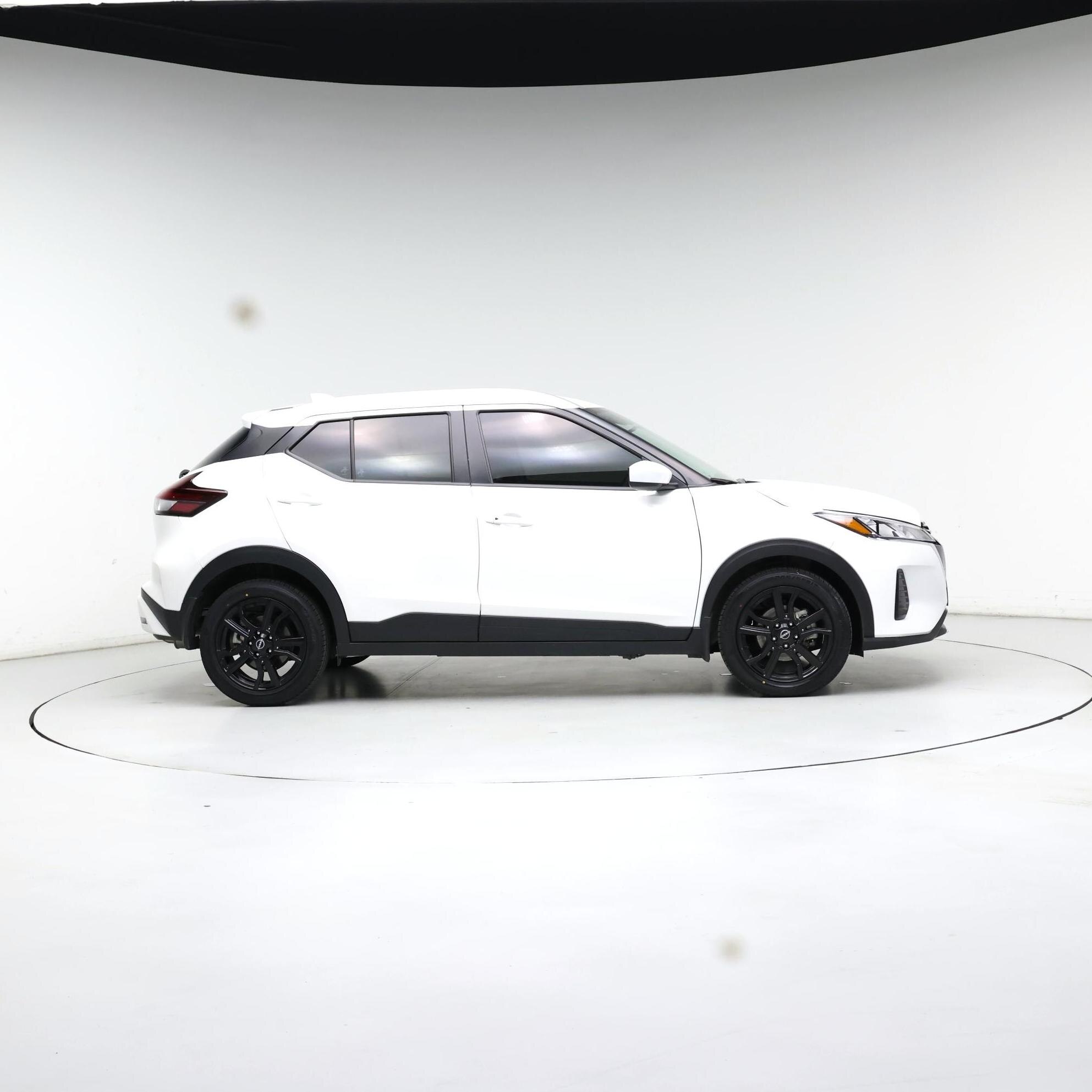 Thumbnail: 2023 Nissan Kicks - 7