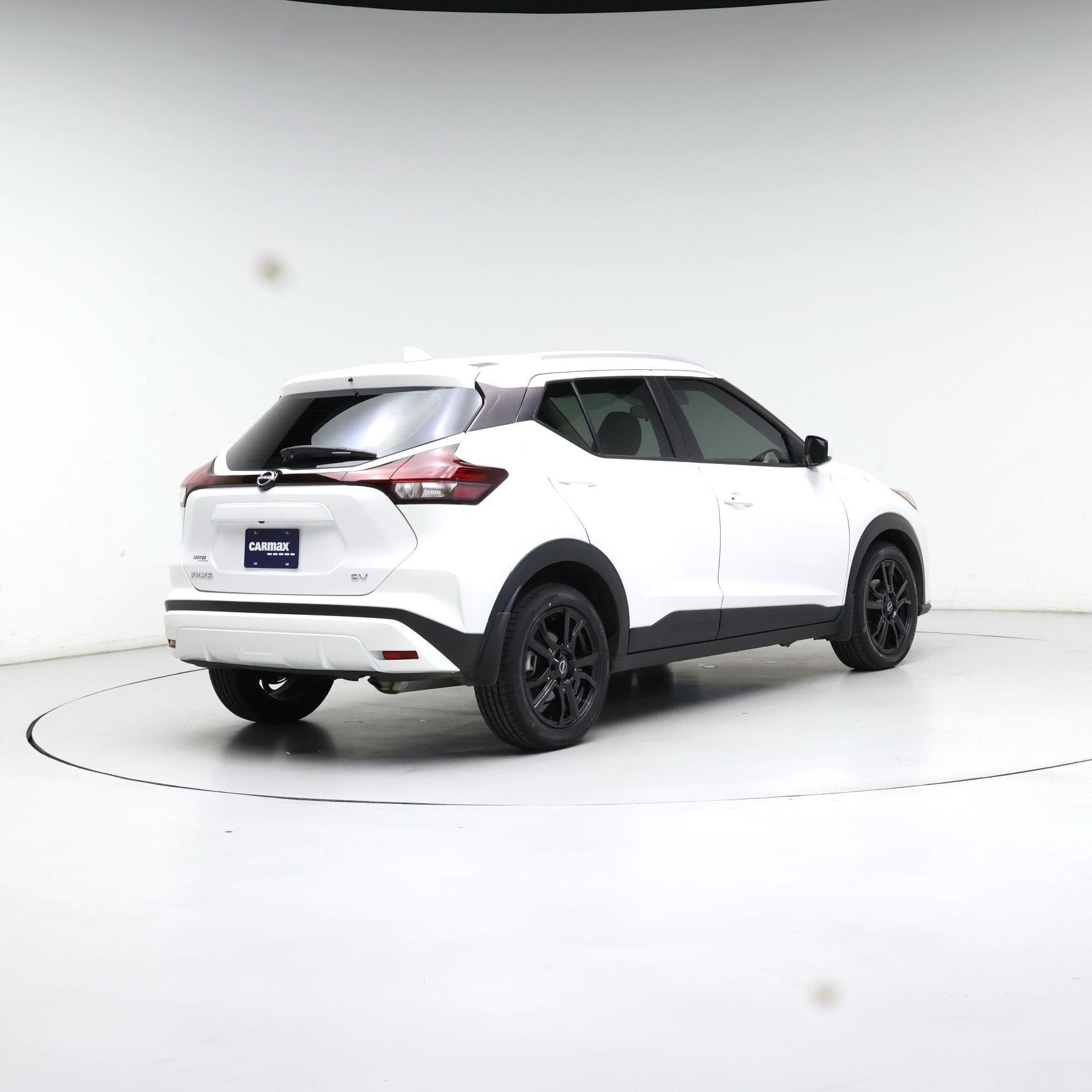 Thumbnail: 2023 Nissan Kicks - 8