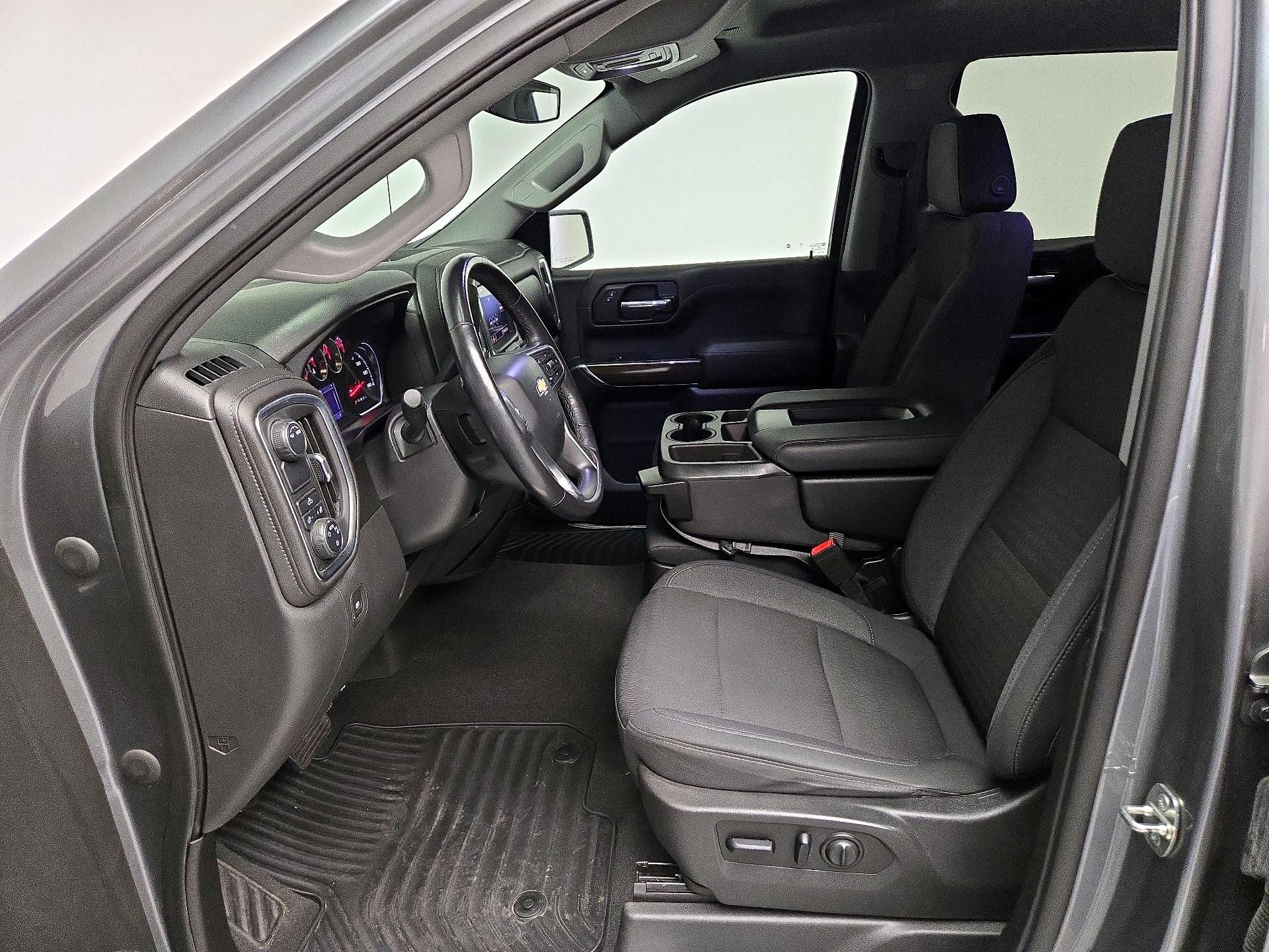 Thumbnail: 2020 Chevrolet Silverado 1500 - 11