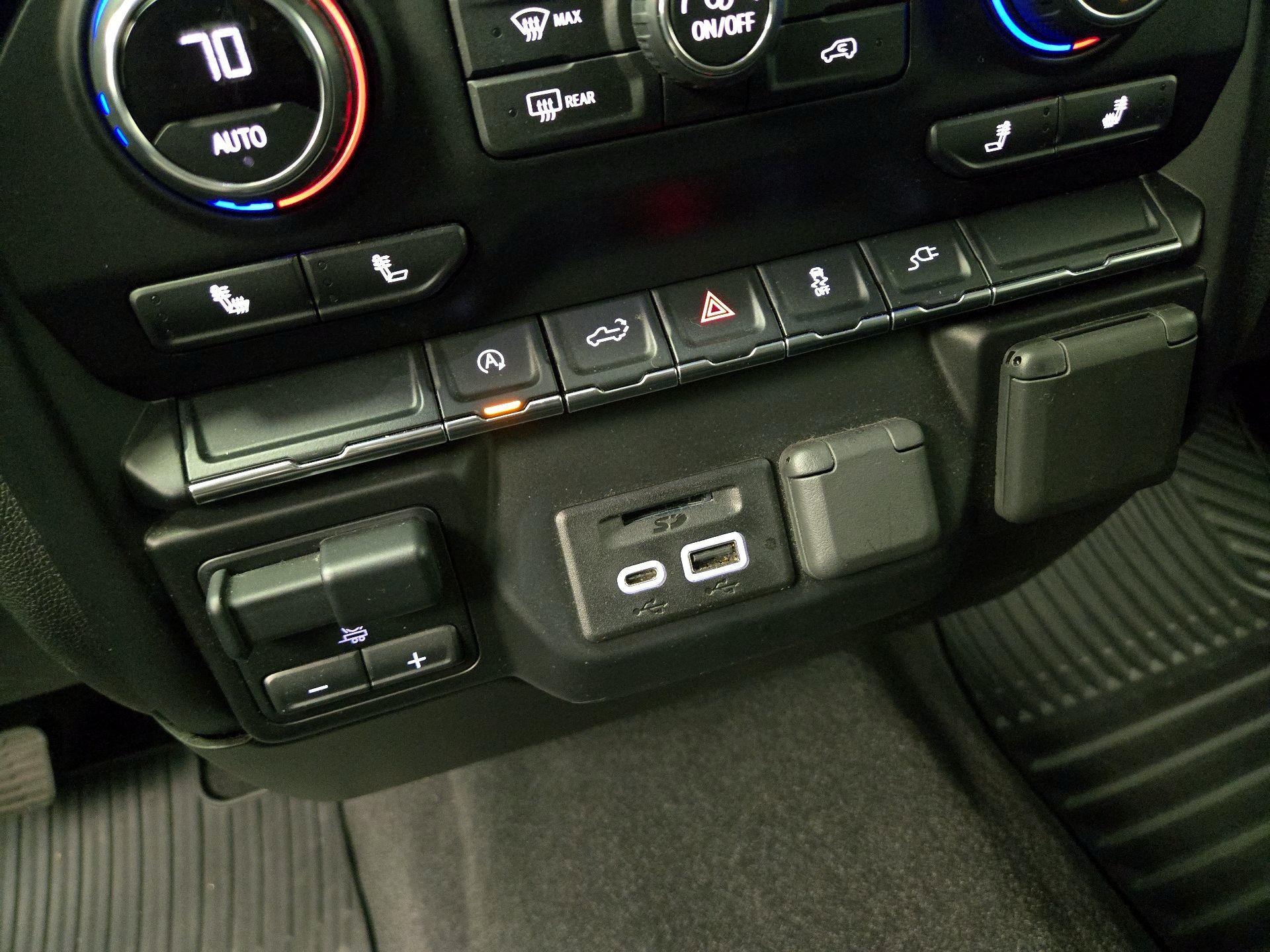 Thumbnail: 2020 Chevrolet Silverado 1500 - 18