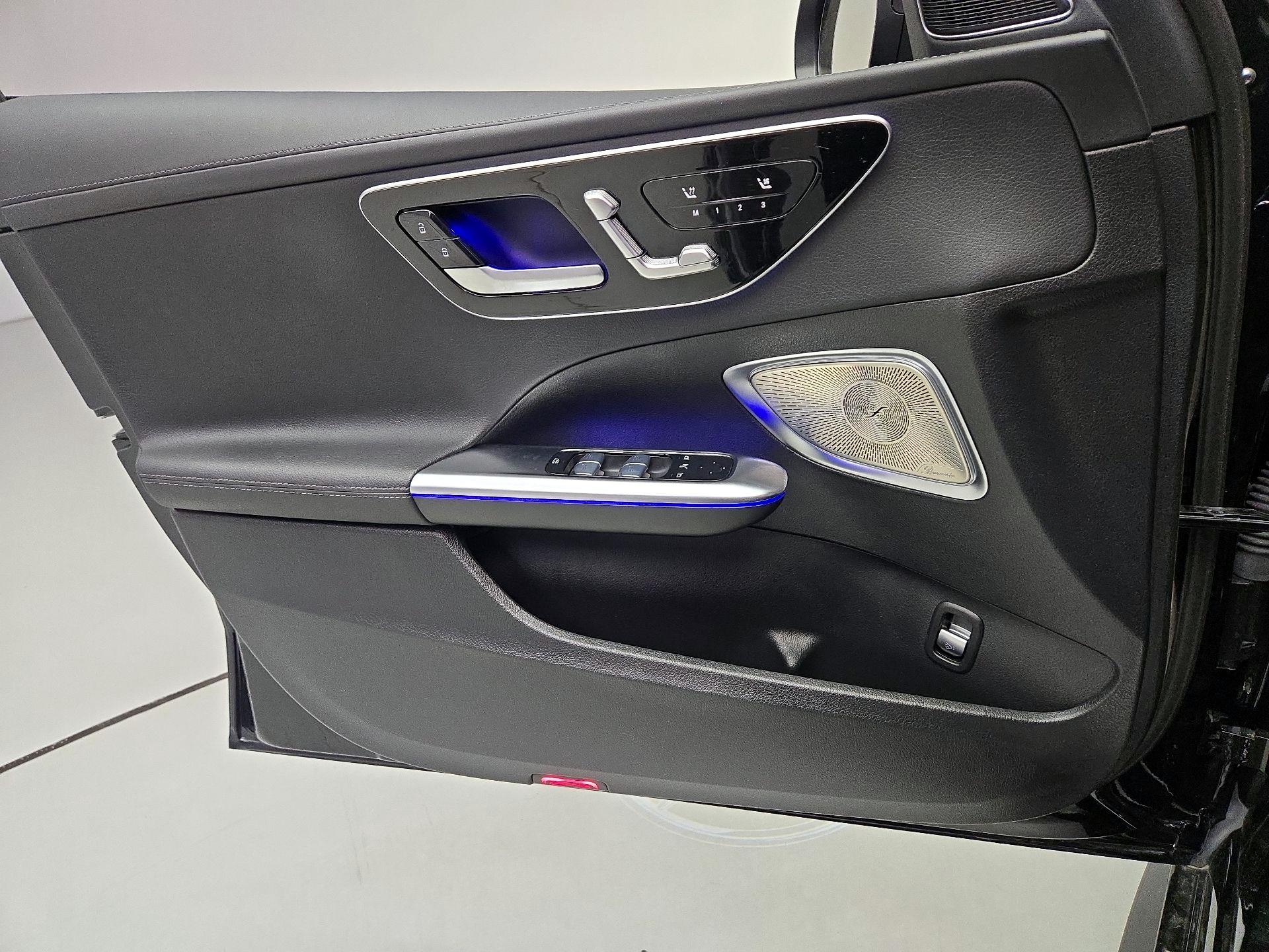 Thumbnail: 2024 Mercedes-Benz C-Class - 12