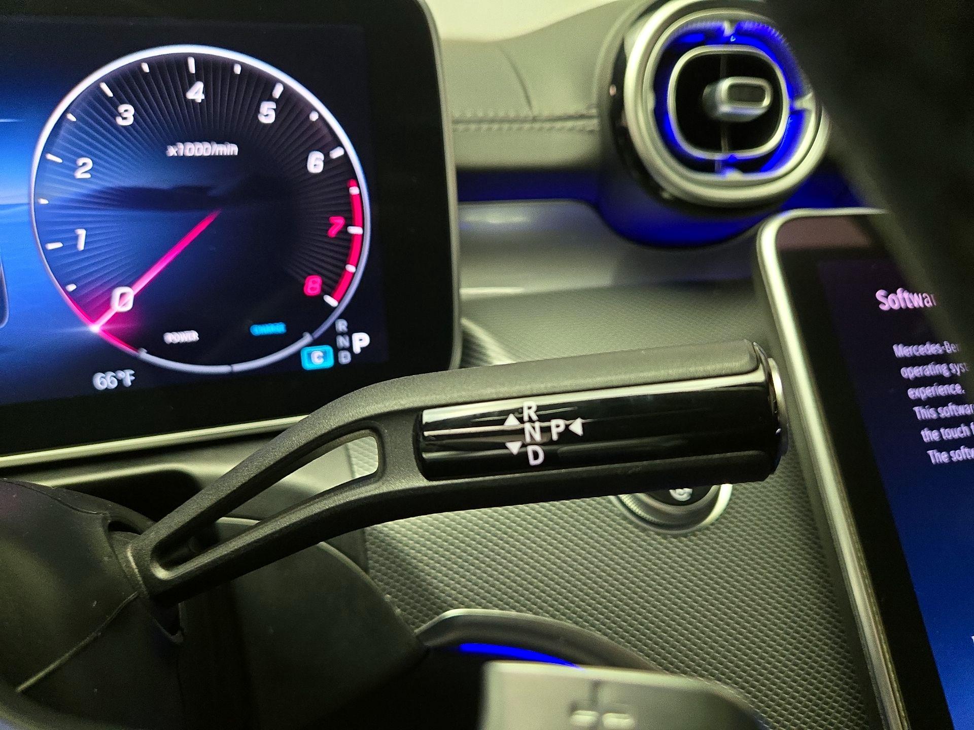 Thumbnail: 2024 Mercedes-Benz C-Class - 18