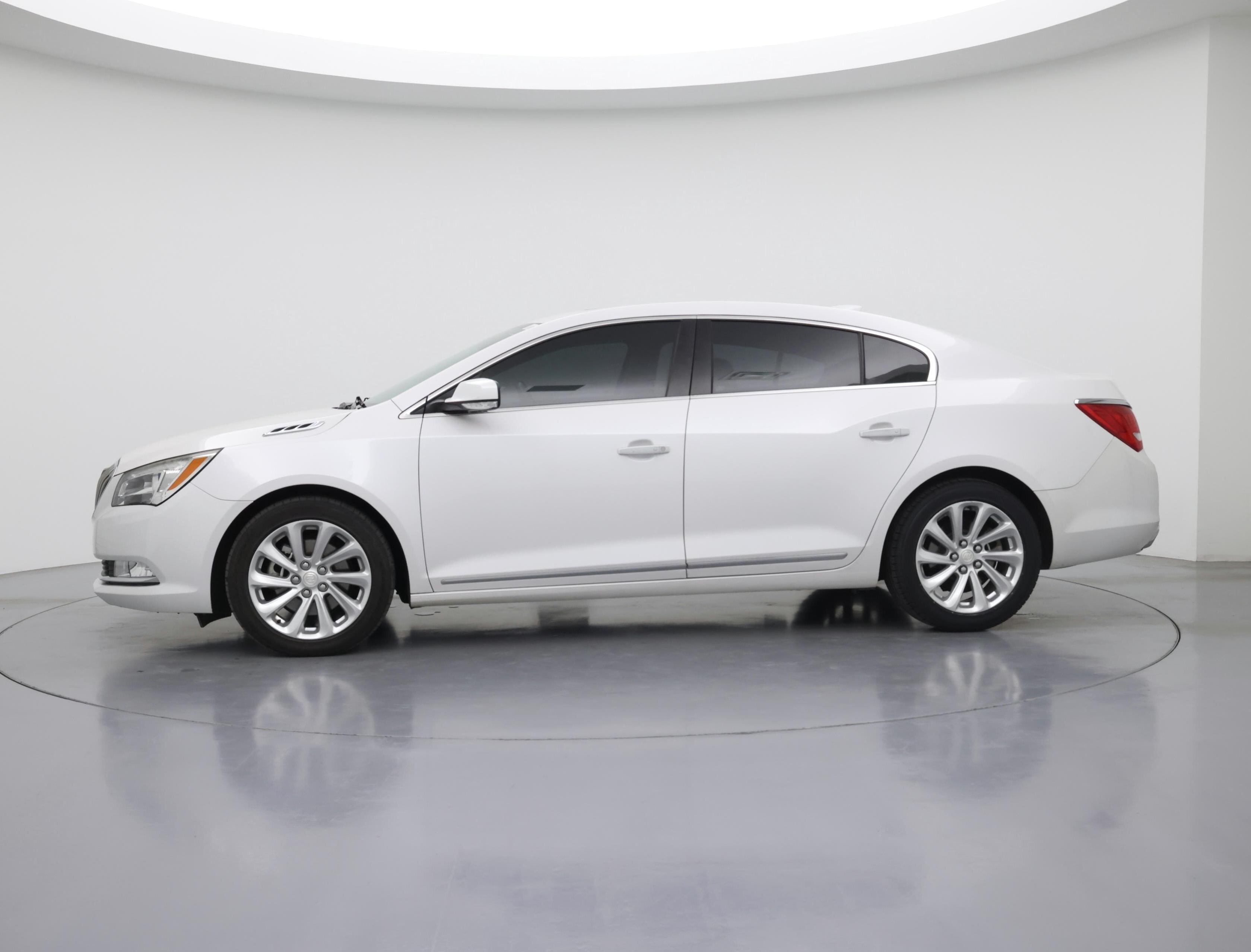 Thumbnail: 2016 Buick LaCrosse - 3