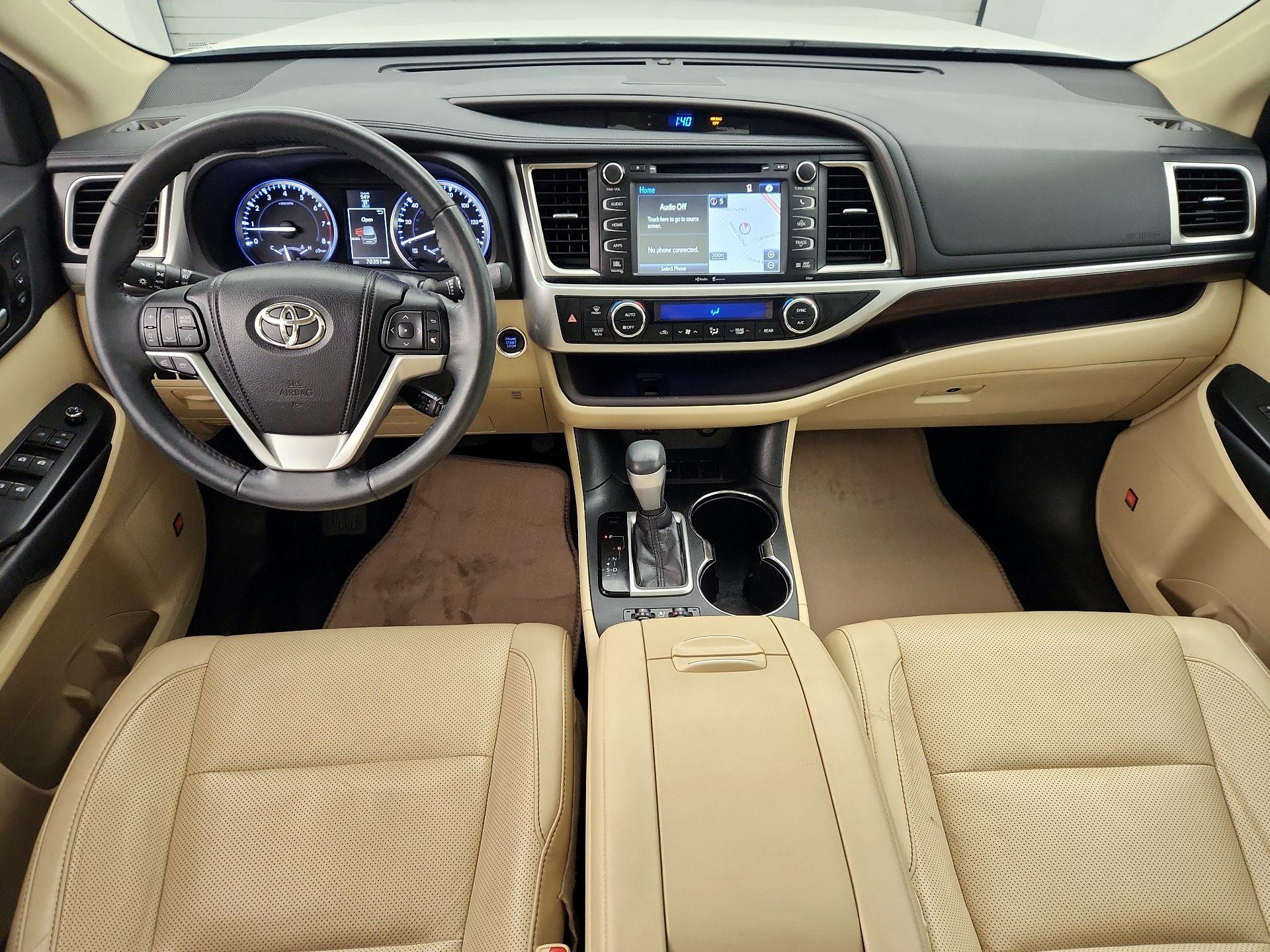 Thumbnail: 2014 Toyota Highlander - 9