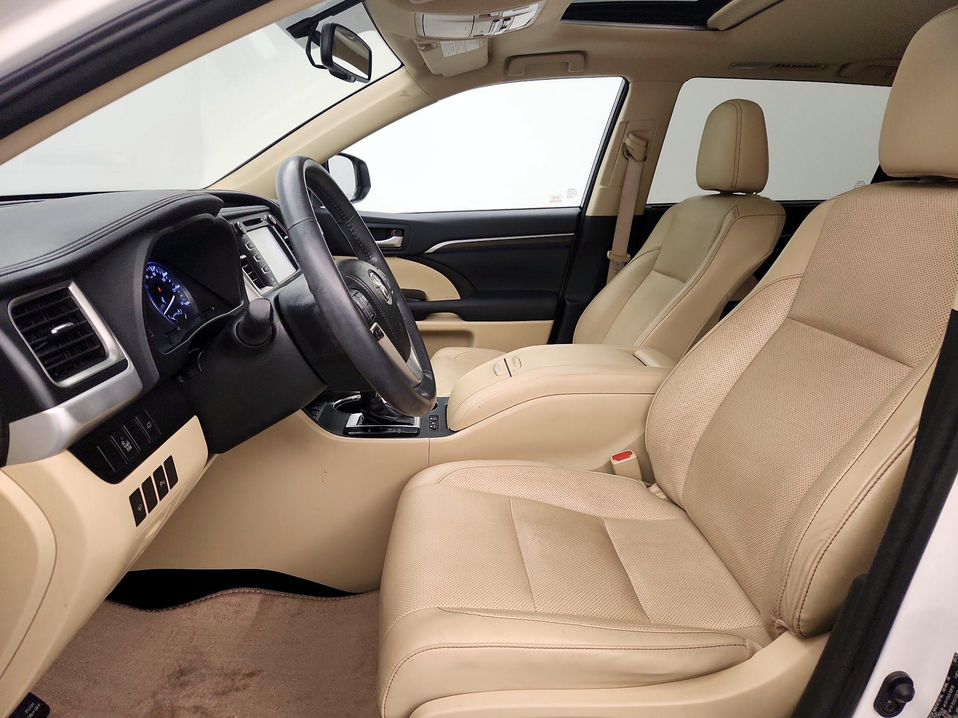 Thumbnail: 2014 Toyota Highlander - 11