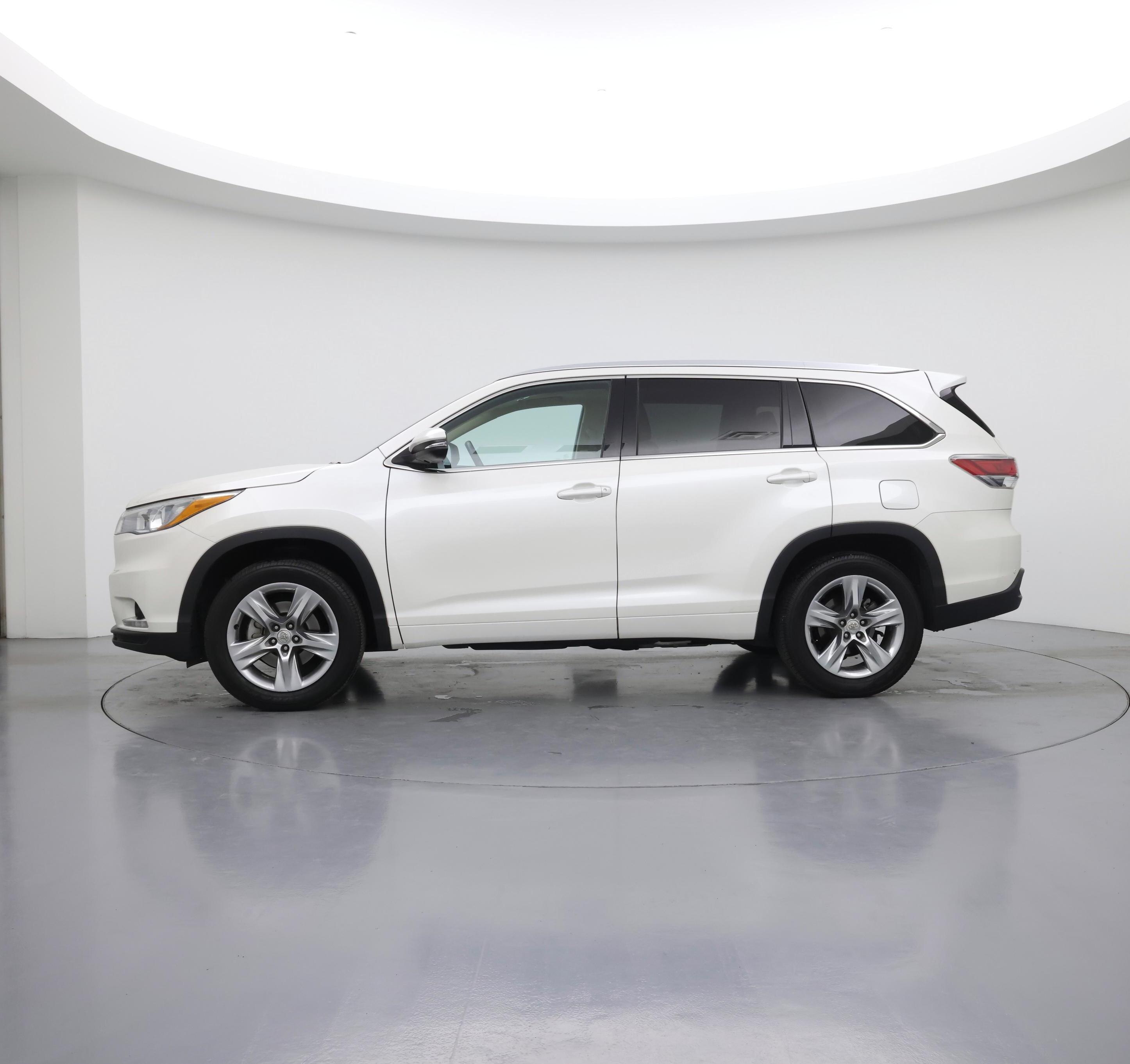 Thumbnail: 2014 Toyota Highlander - 3
