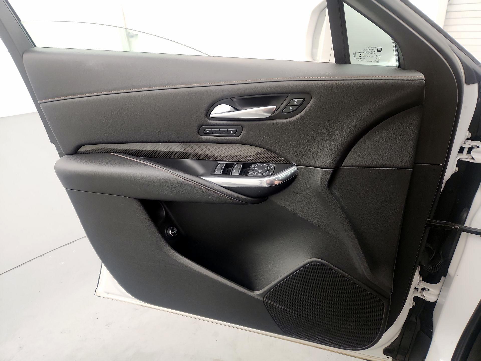 Thumbnail: 2019 Cadillac XT4 - 12