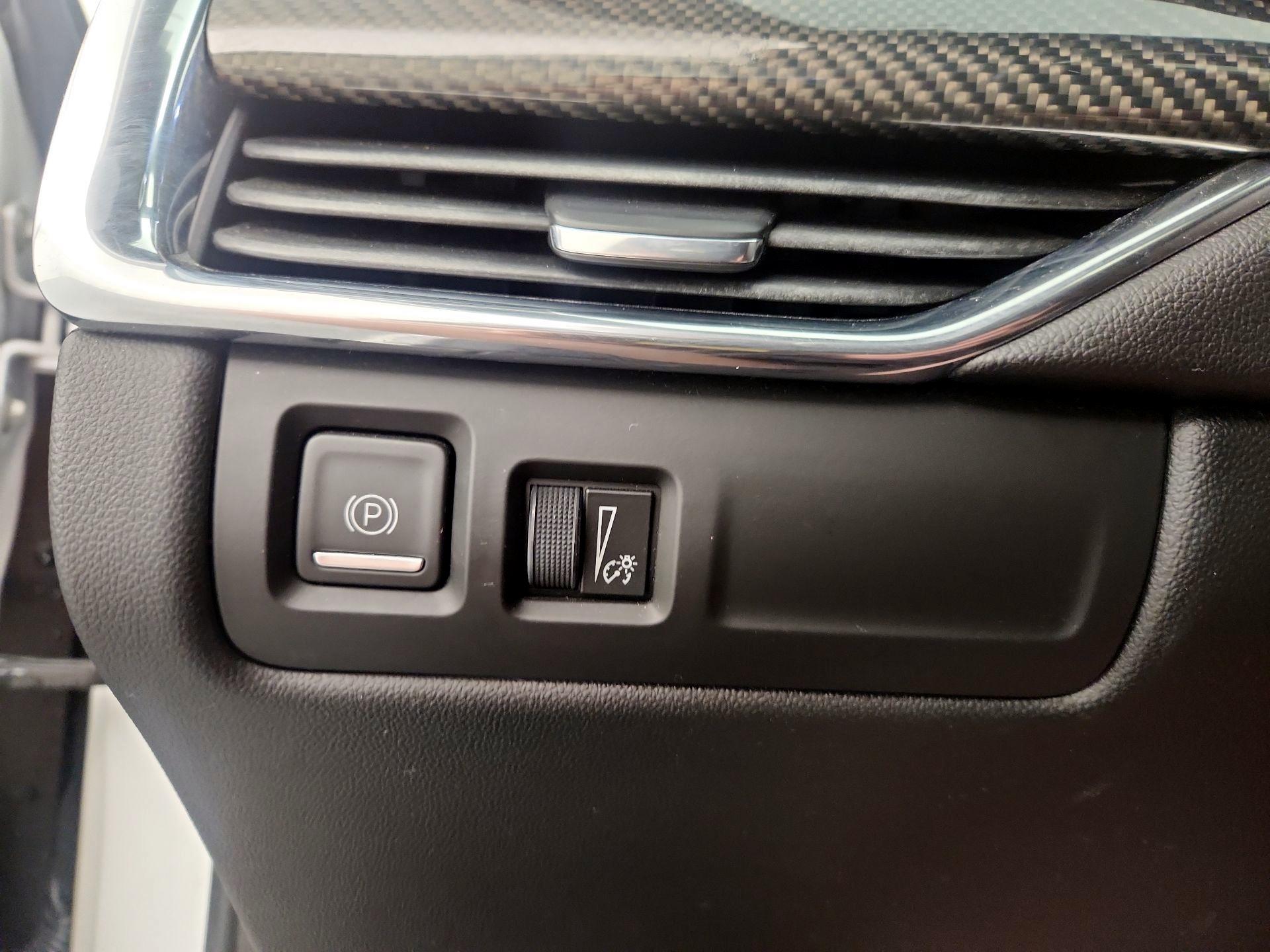 Thumbnail: 2019 Cadillac XT4 - 13