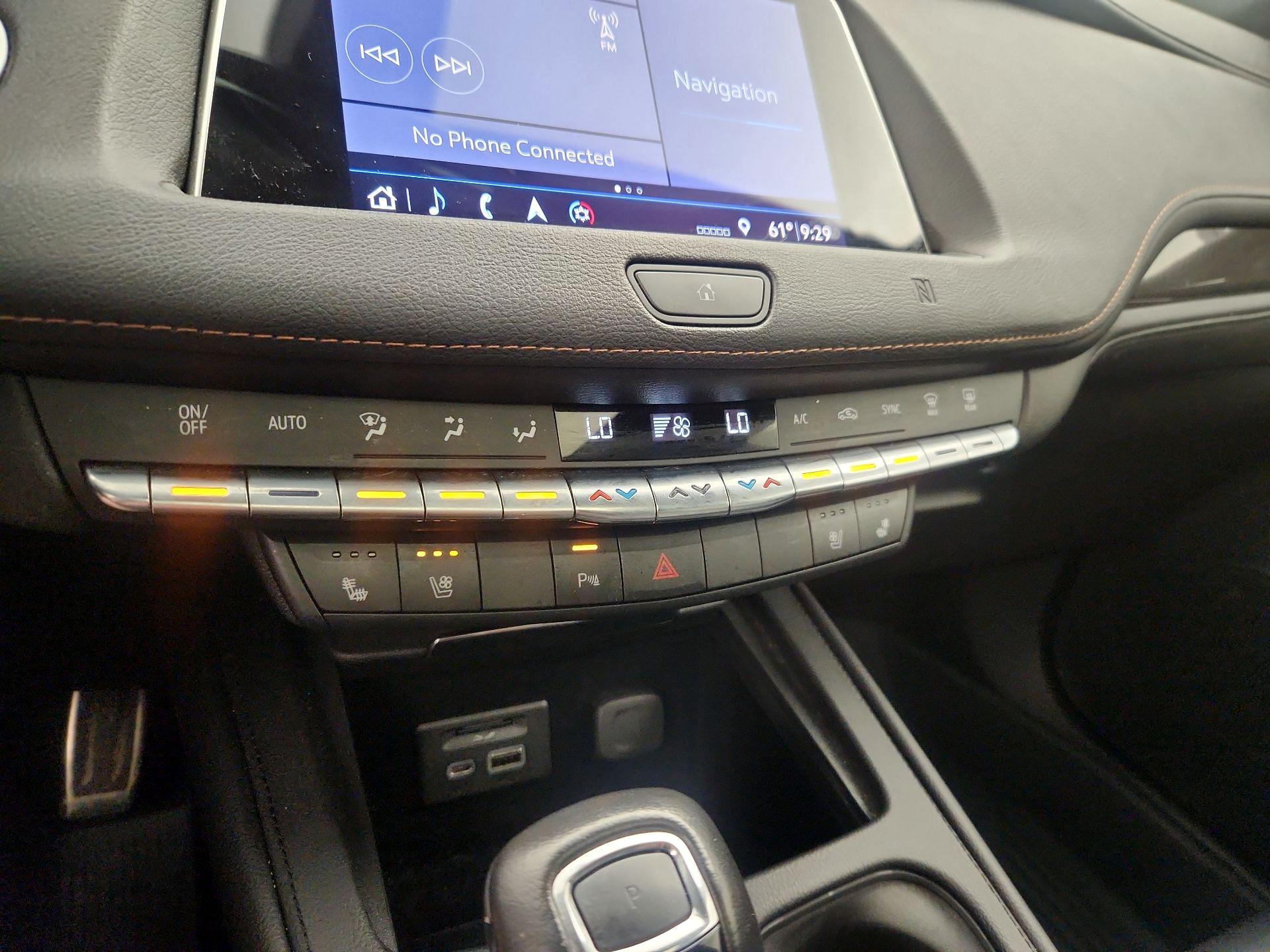 Thumbnail: 2019 Cadillac XT4 - 16