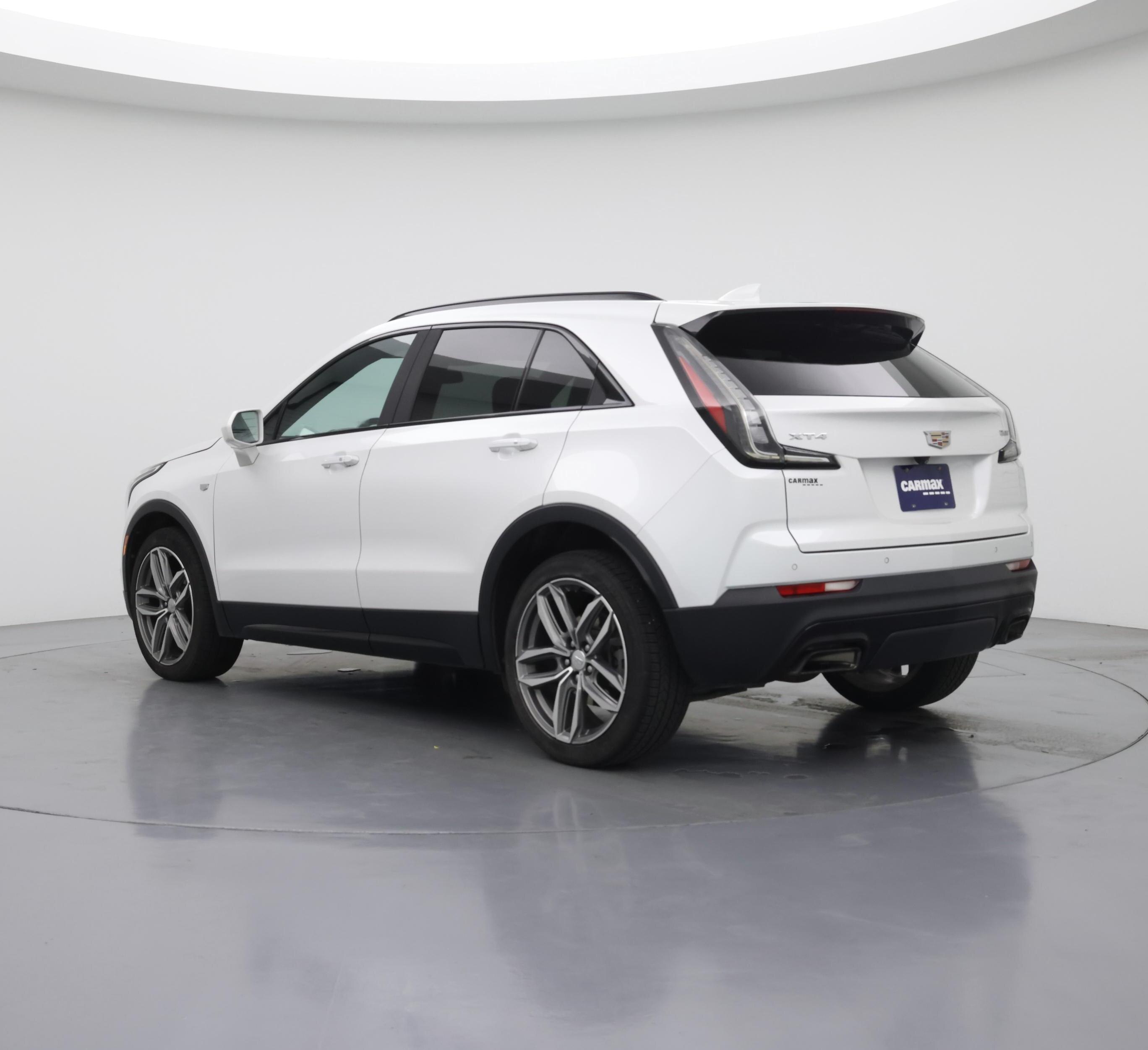 Thumbnail: 2019 Cadillac XT4 - 2