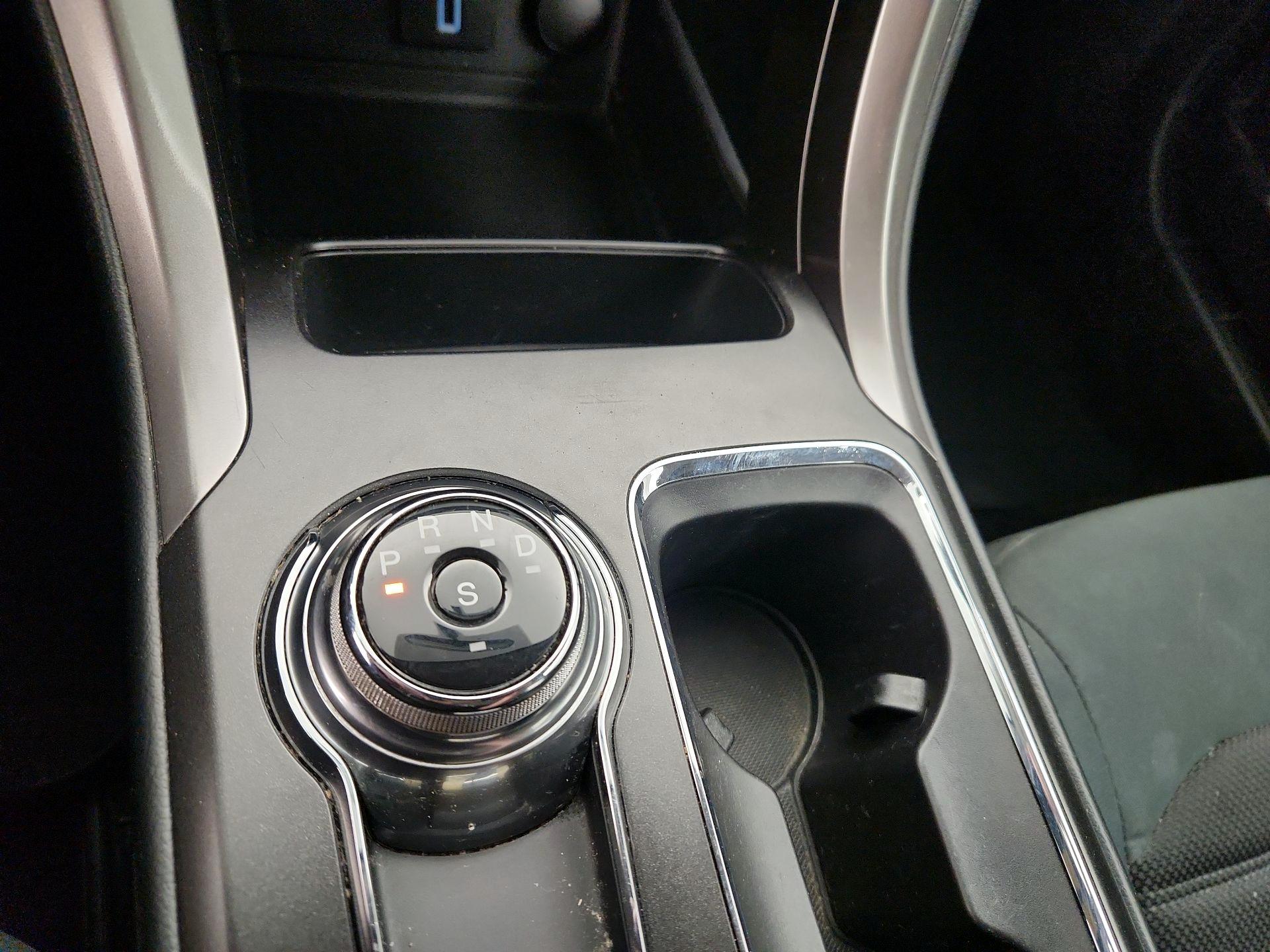 Thumbnail: 2017 Ford Fusion - 17