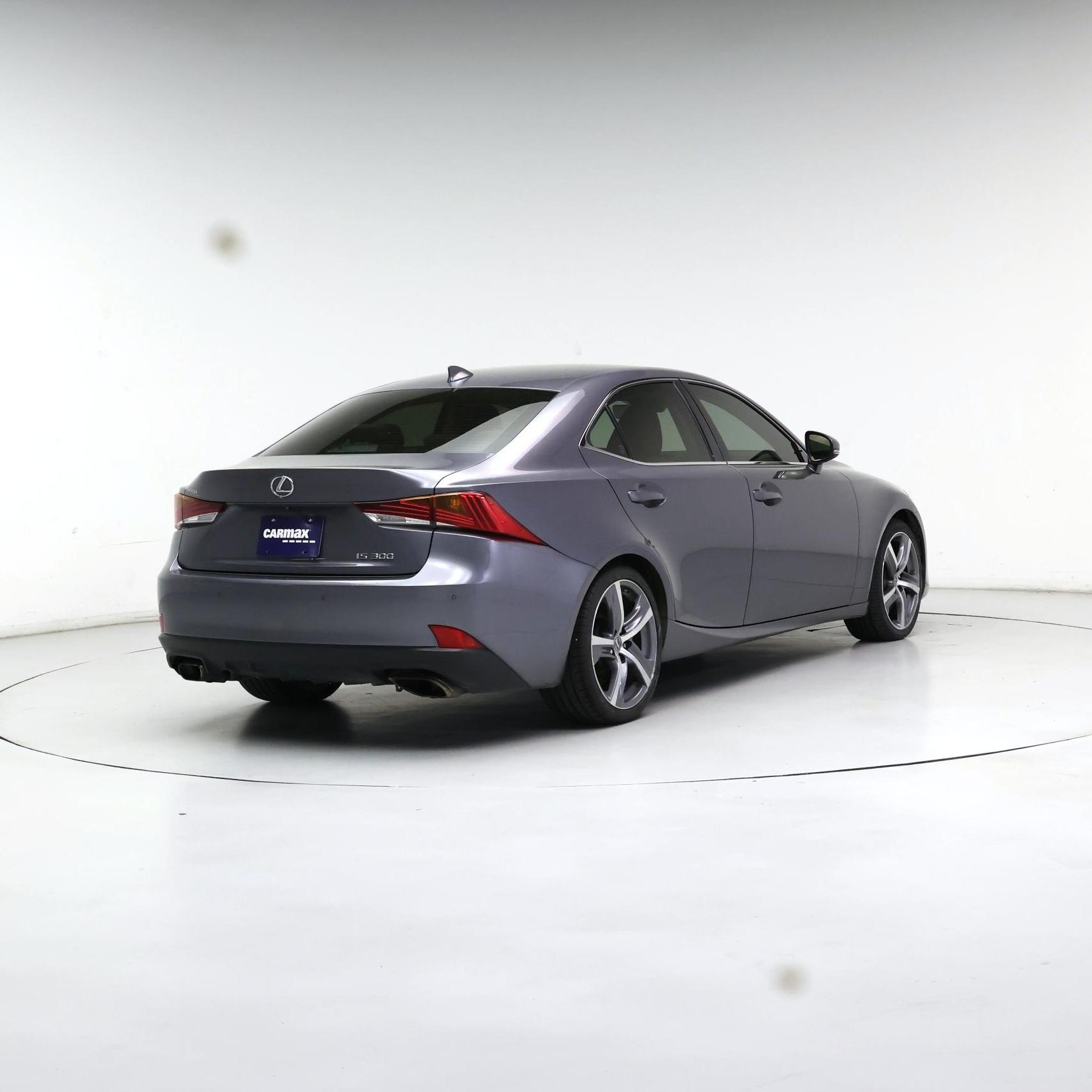 Thumbnail: 2019 Lexus IS - 8