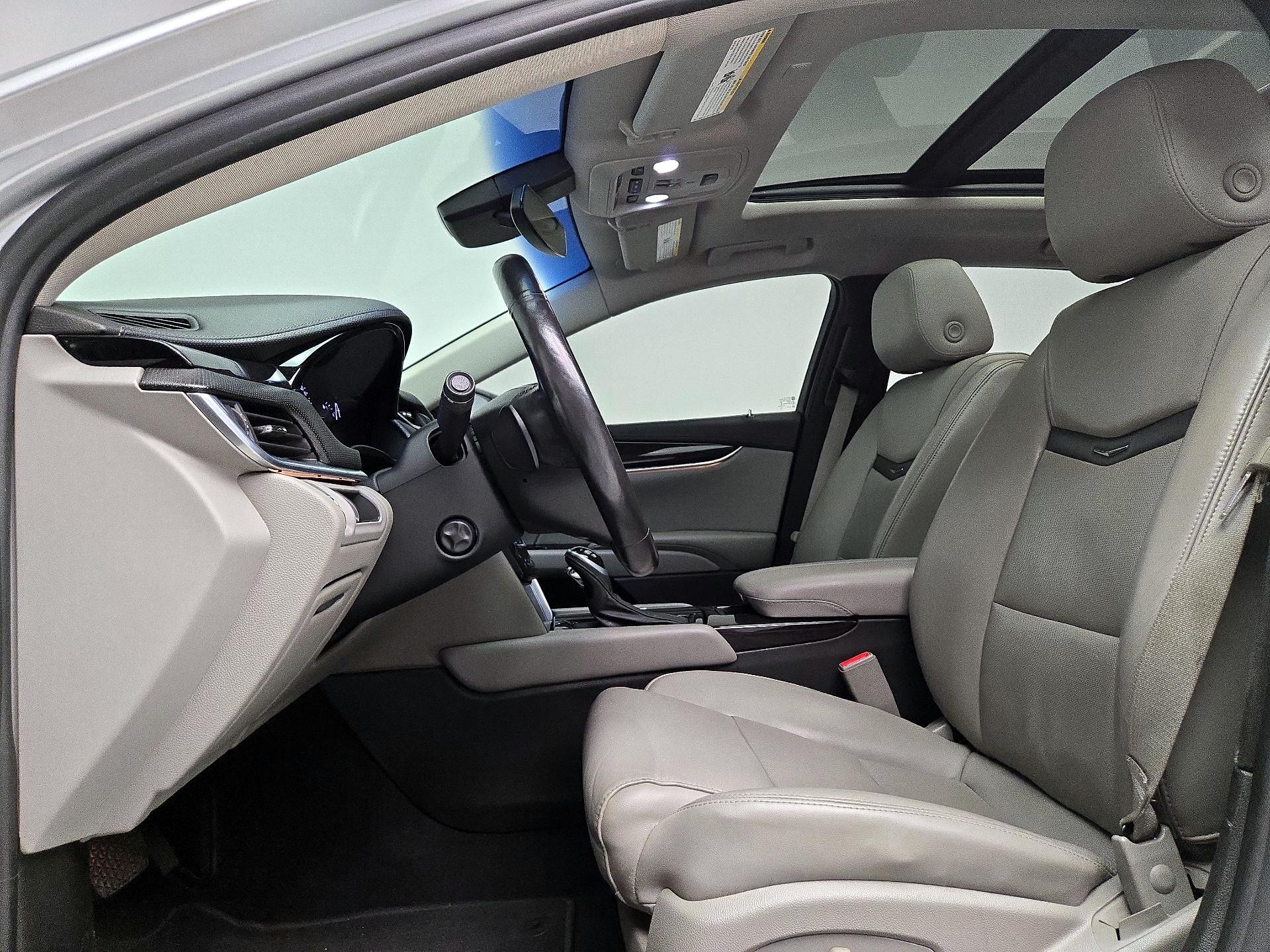 Thumbnail: 2015 Cadillac XTS - 20