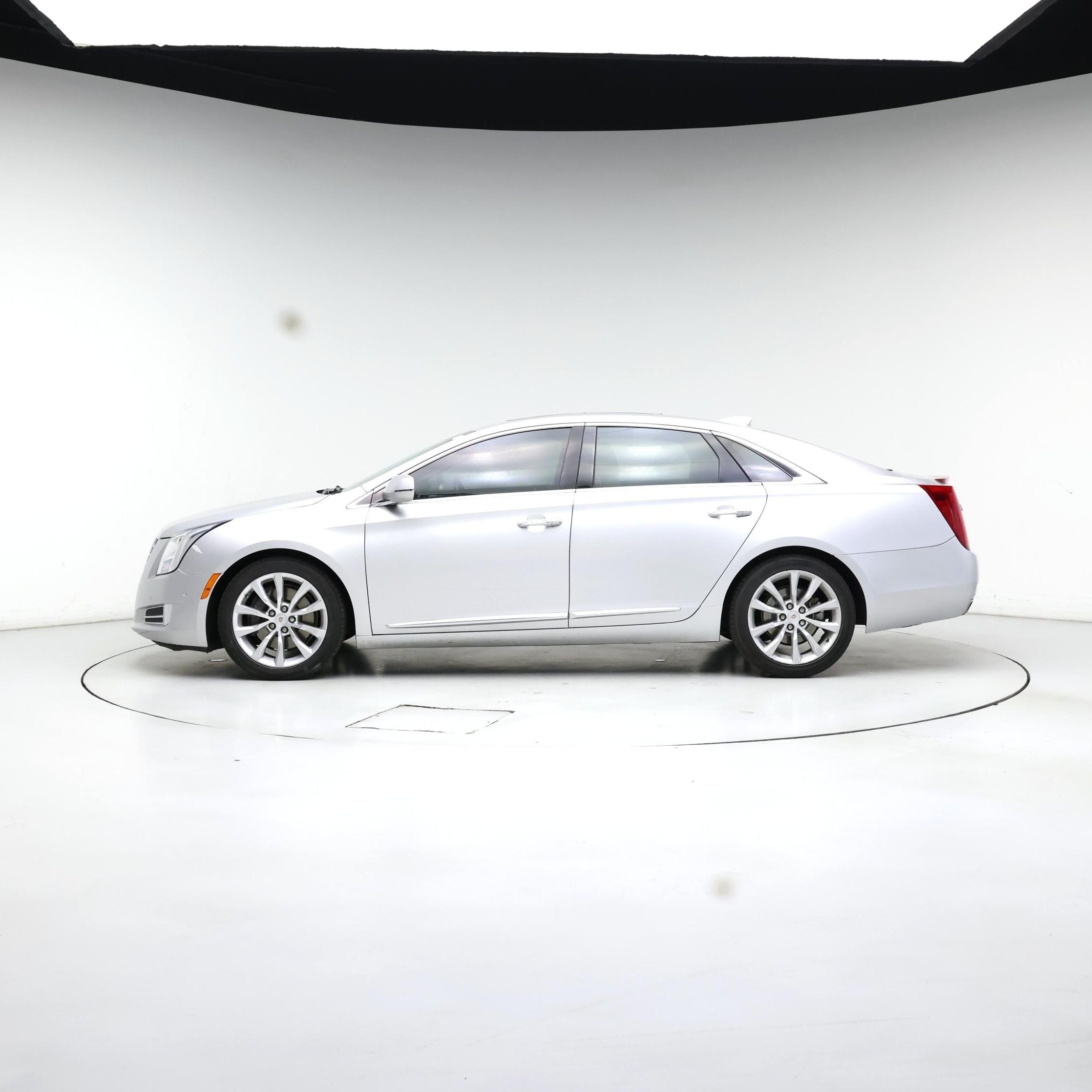 Thumbnail: 2015 Cadillac XTS - 3