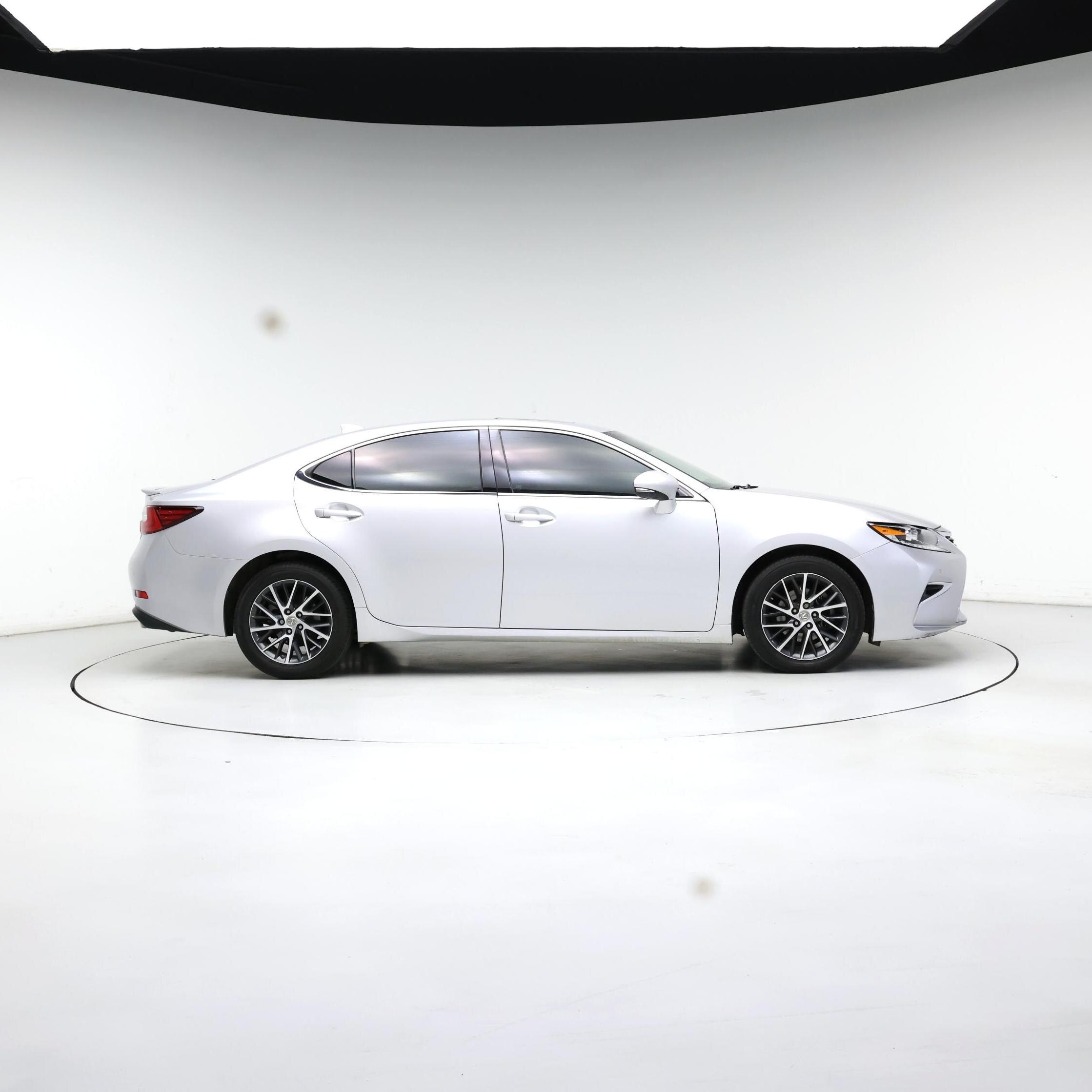 Thumbnail: 2016 Lexus ES - 7