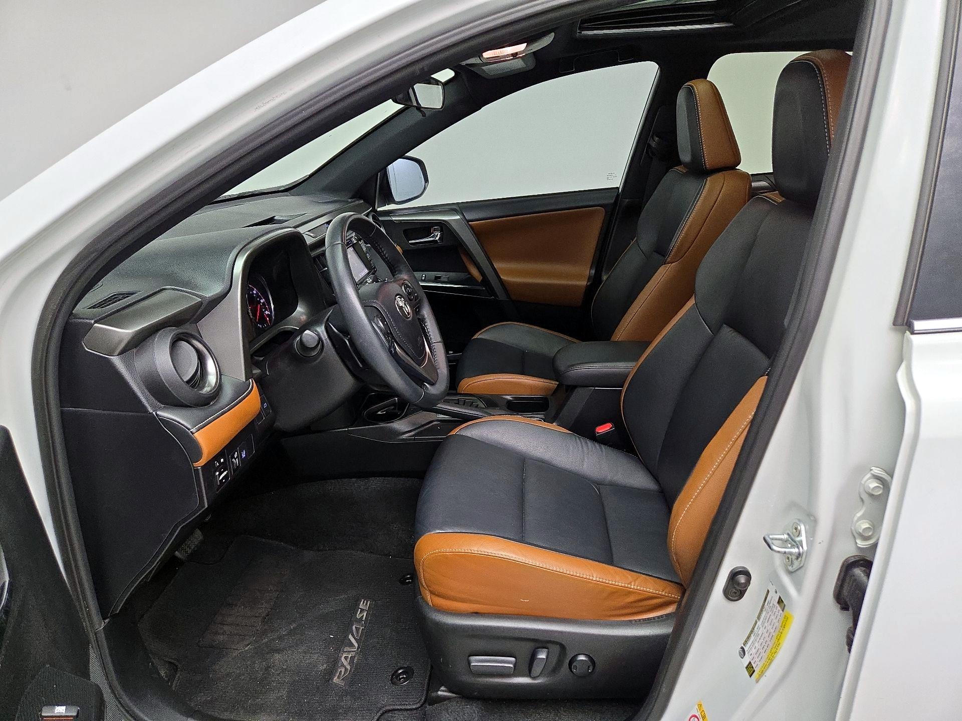 Thumbnail: 2017 Toyota RAV4 - 11