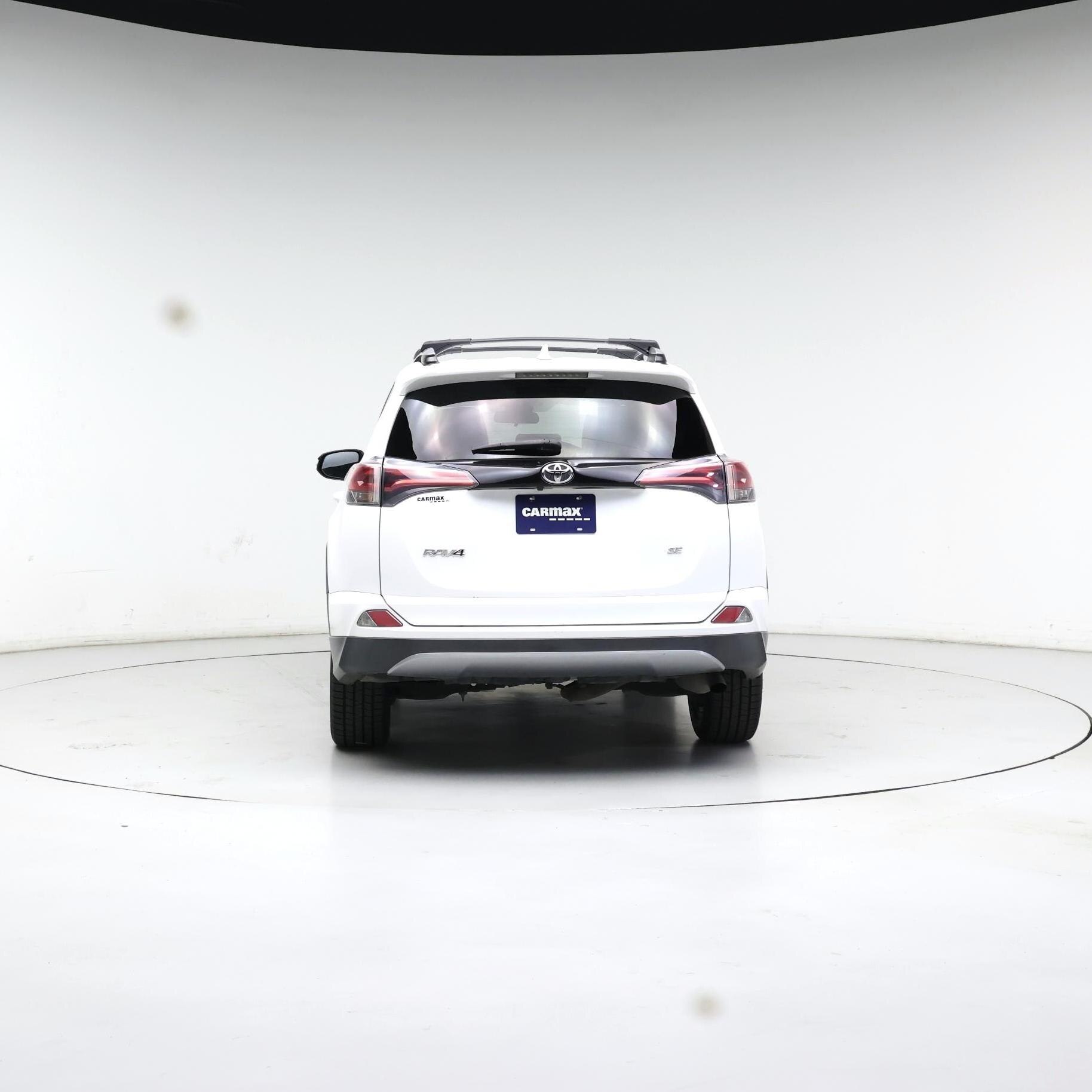 Thumbnail: 2017 Toyota RAV4 - 6