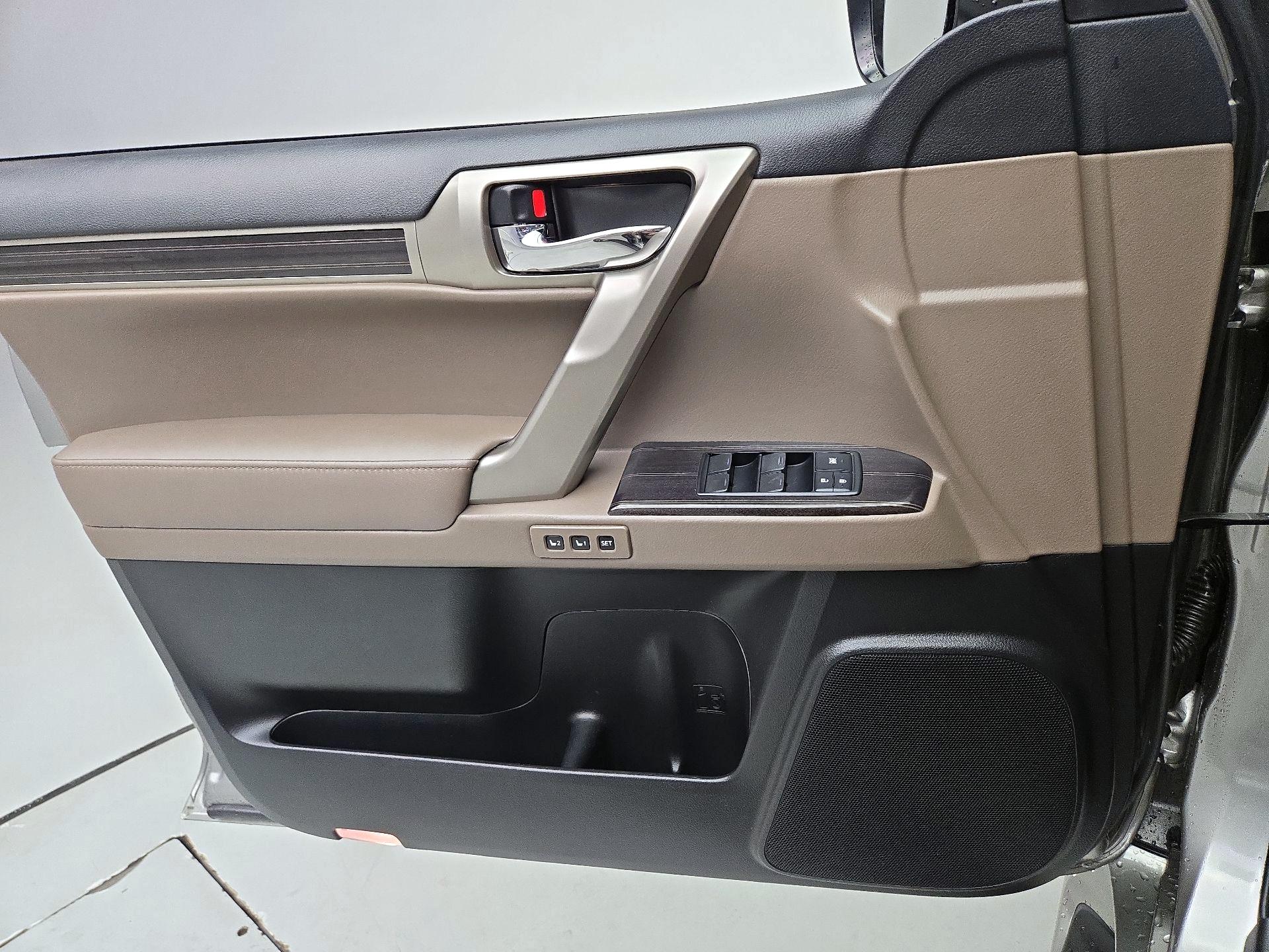 Thumbnail: 2021 Lexus GX - 12