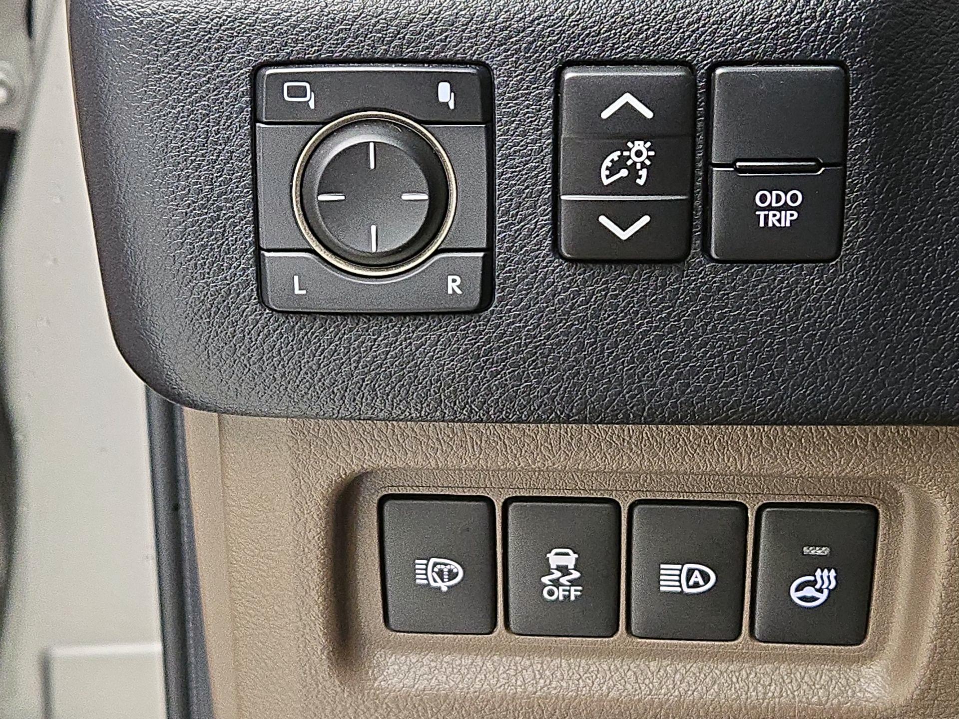 Thumbnail: 2021 Lexus GX - 13