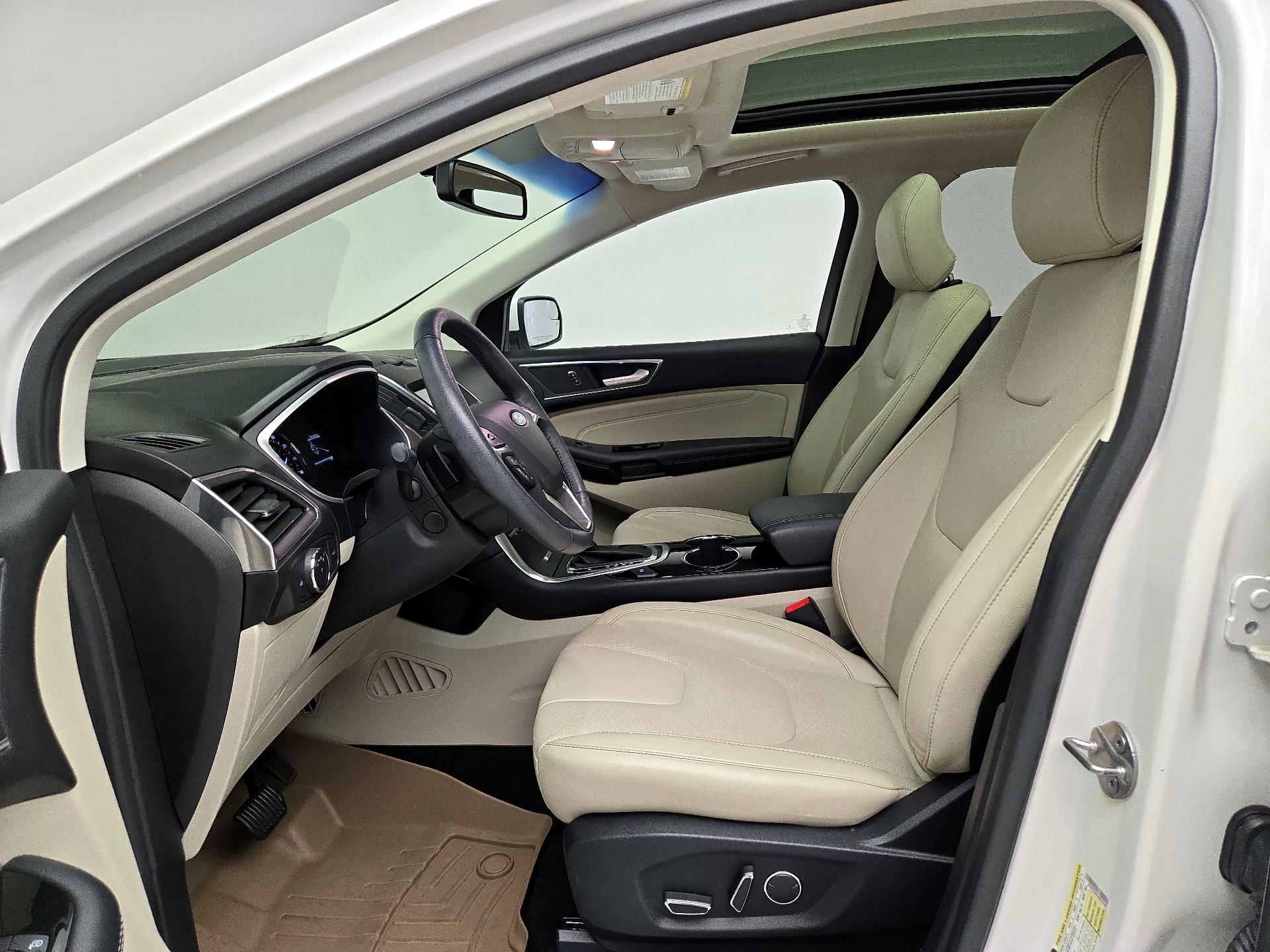 Thumbnail: 2018 Ford Edge - 11