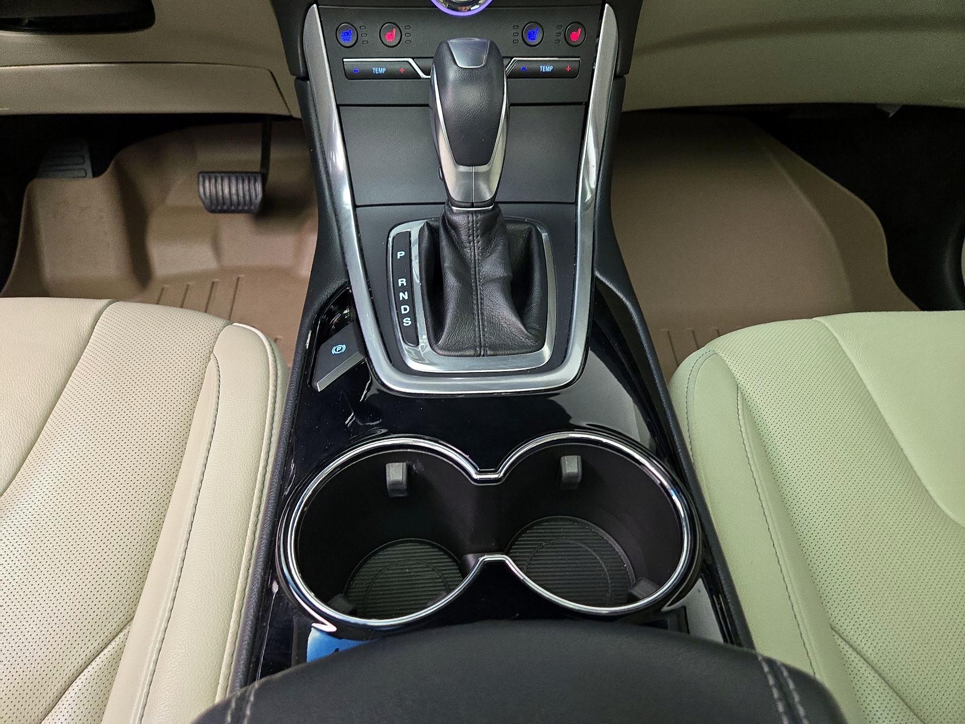 Thumbnail: 2018 Ford Edge - 18