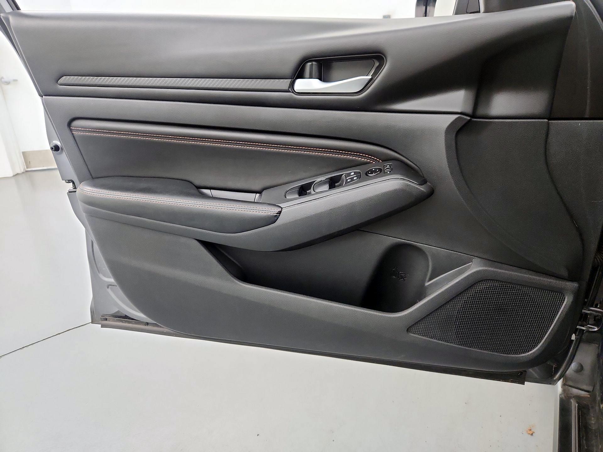 Thumbnail: 2022 Nissan Altima - 12