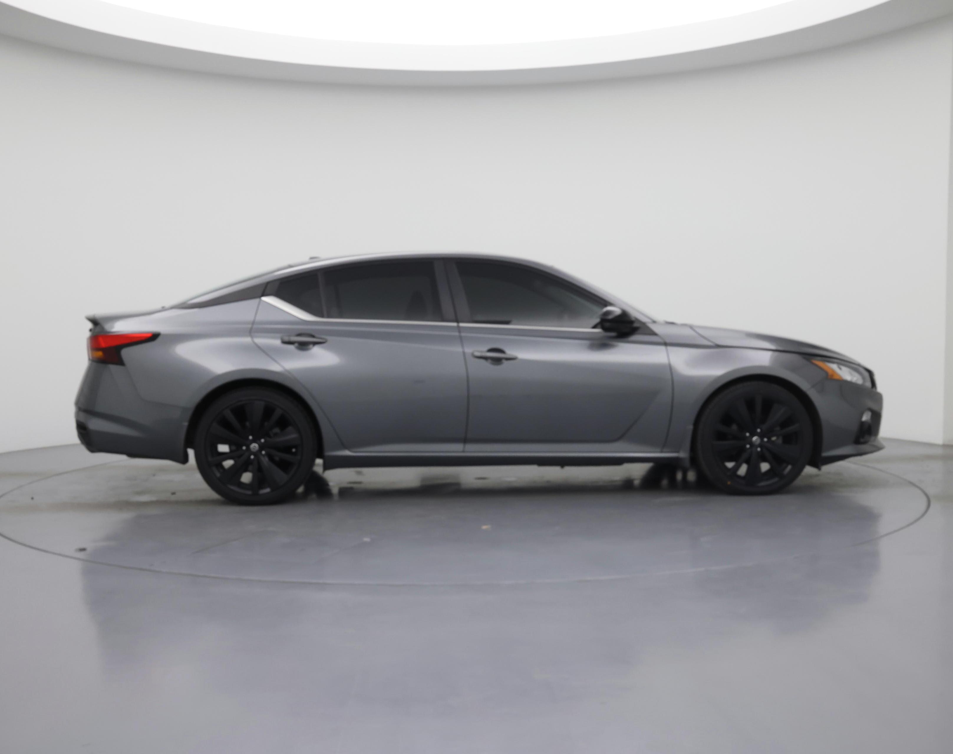 Thumbnail: 2022 Nissan Altima - 7