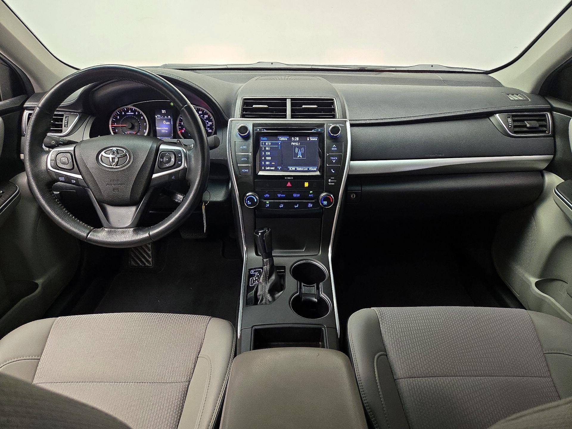 Thumbnail: 2017 Toyota Camry - 9