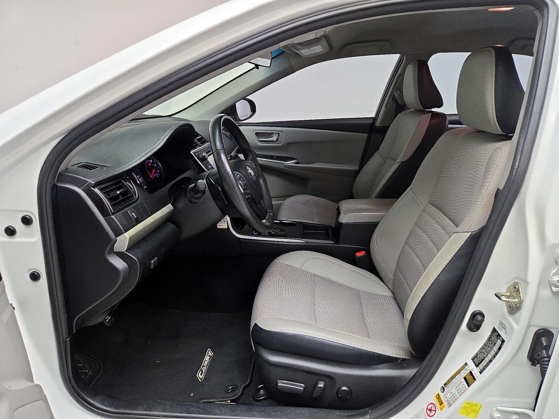 Thumbnail: 2017 Toyota Camry - 11