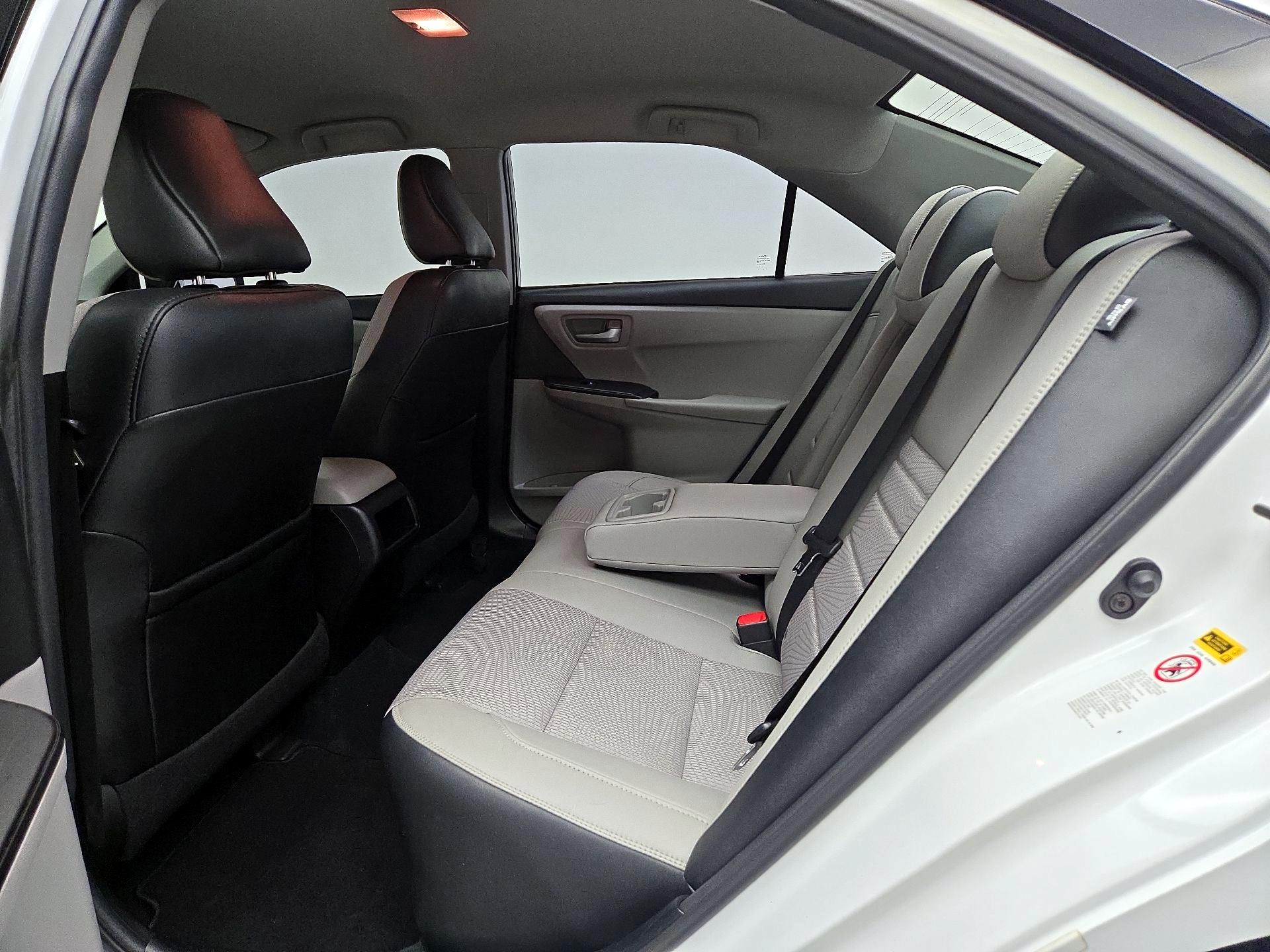 Thumbnail: 2017 Toyota Camry - 19