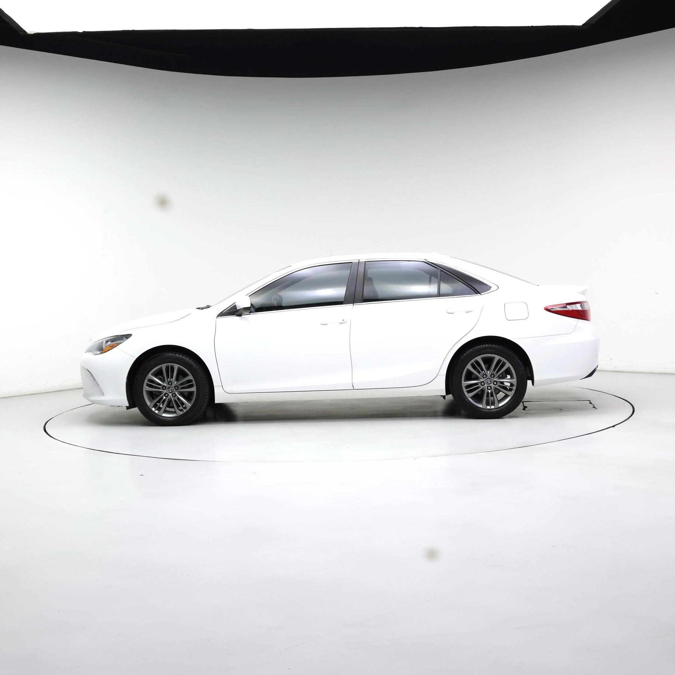 Thumbnail: 2017 Toyota Camry - 3