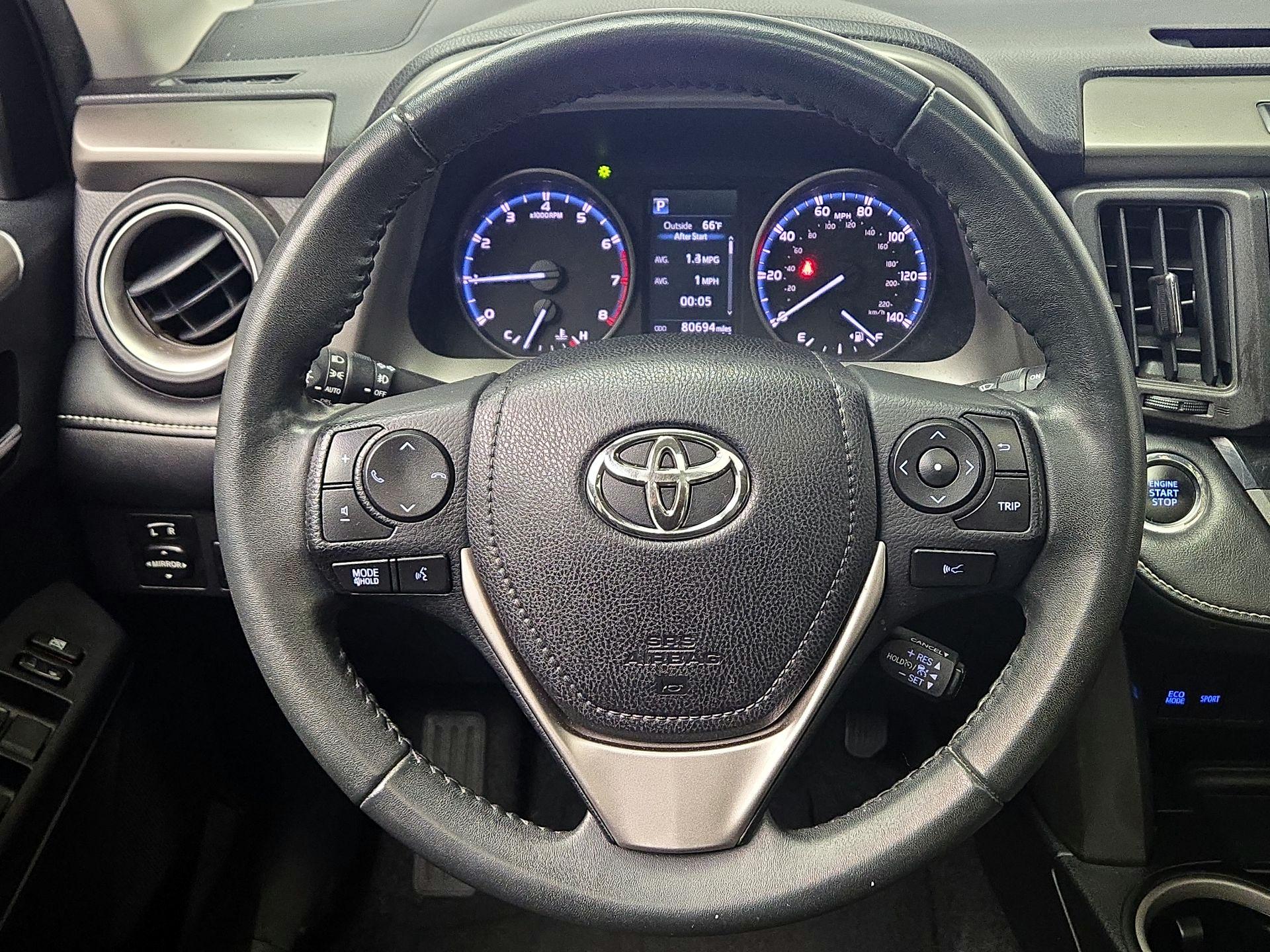 Thumbnail: 2017 Toyota RAV4 - 10