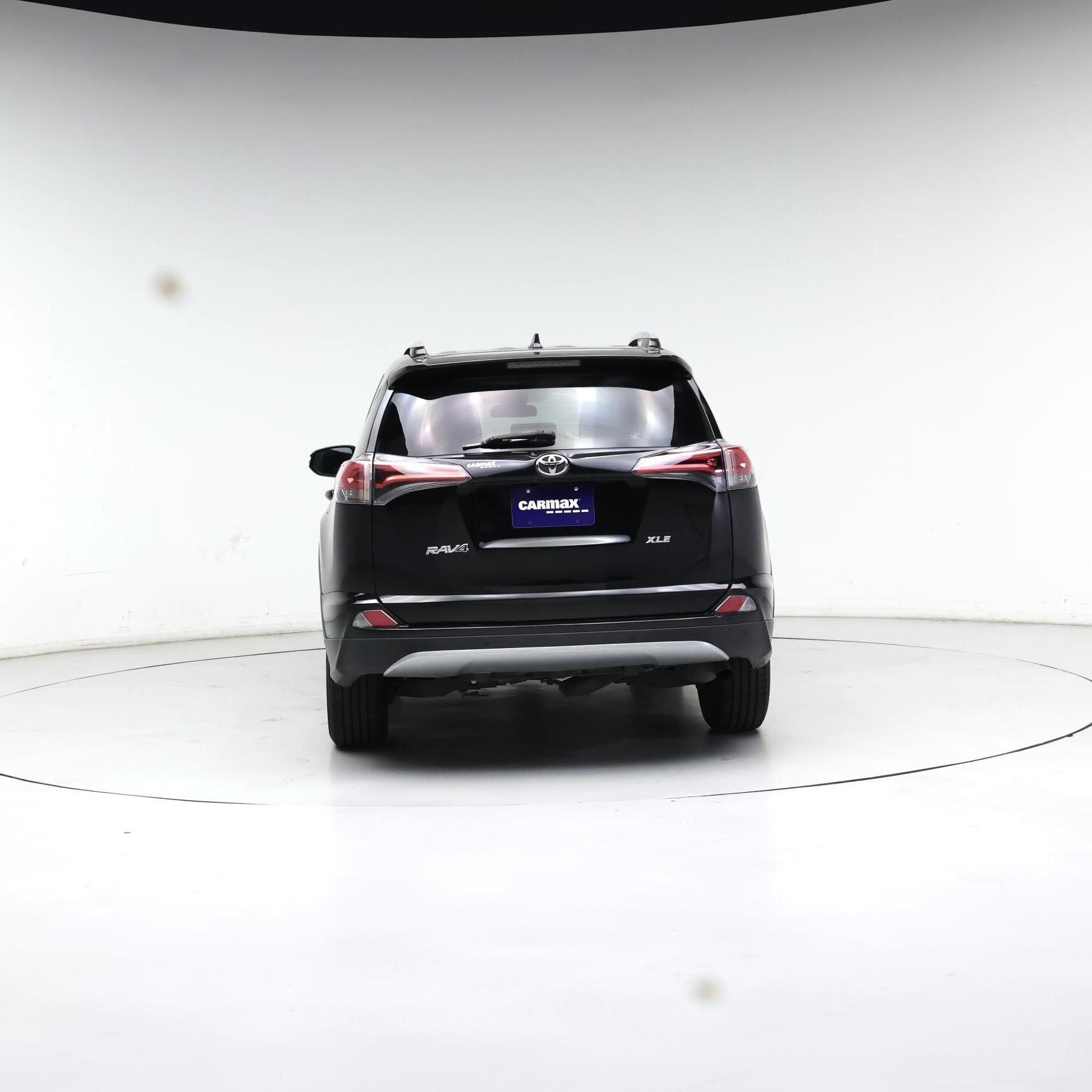 Thumbnail: 2017 Toyota RAV4 - 6