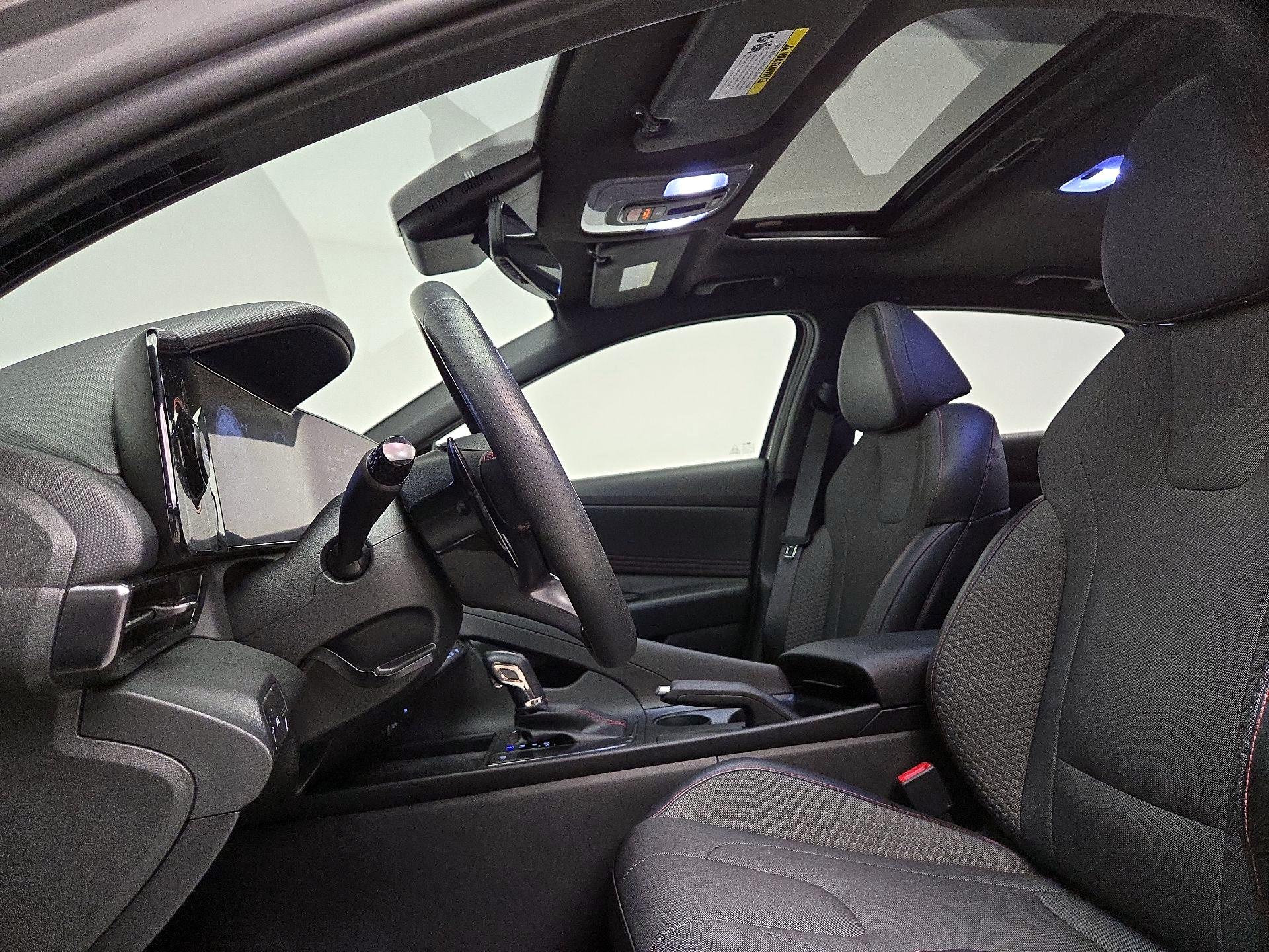 Thumbnail: 2023 Hyundai Elantra - 20