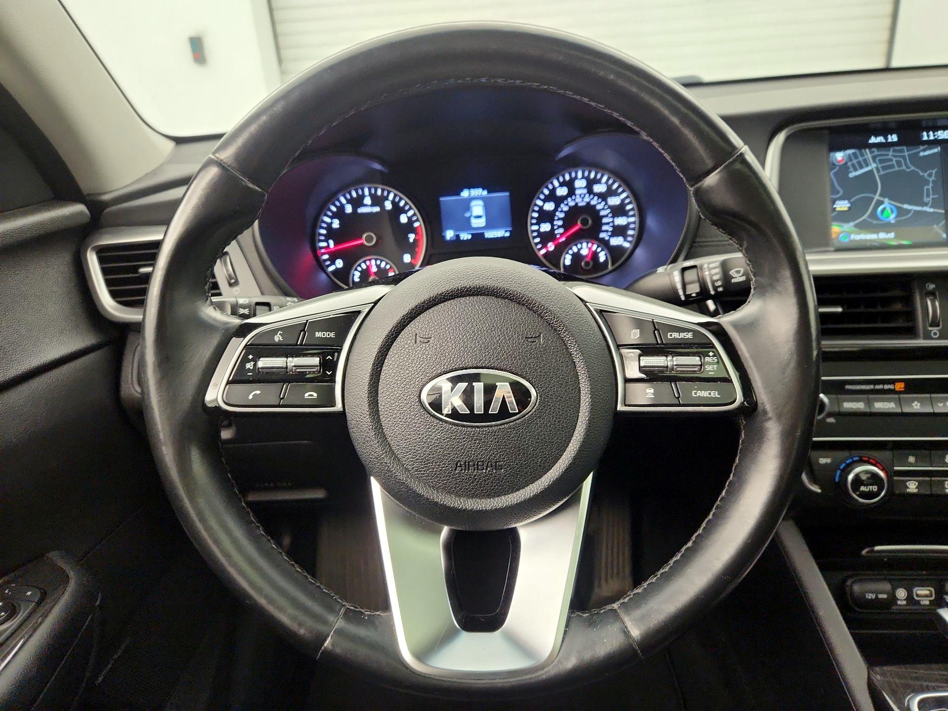 Thumbnail: 2019 Kia Optima - 10