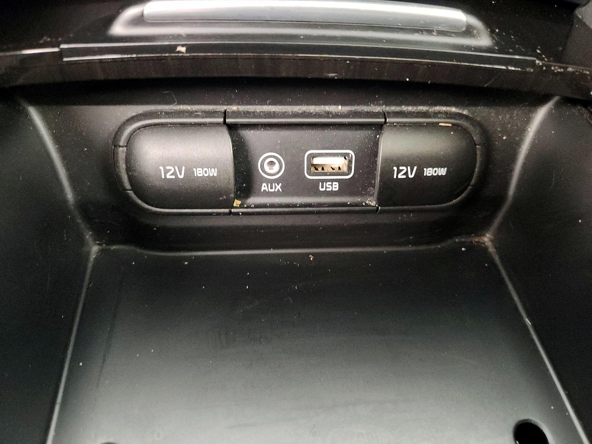 Thumbnail: 2019 Kia Optima - 18