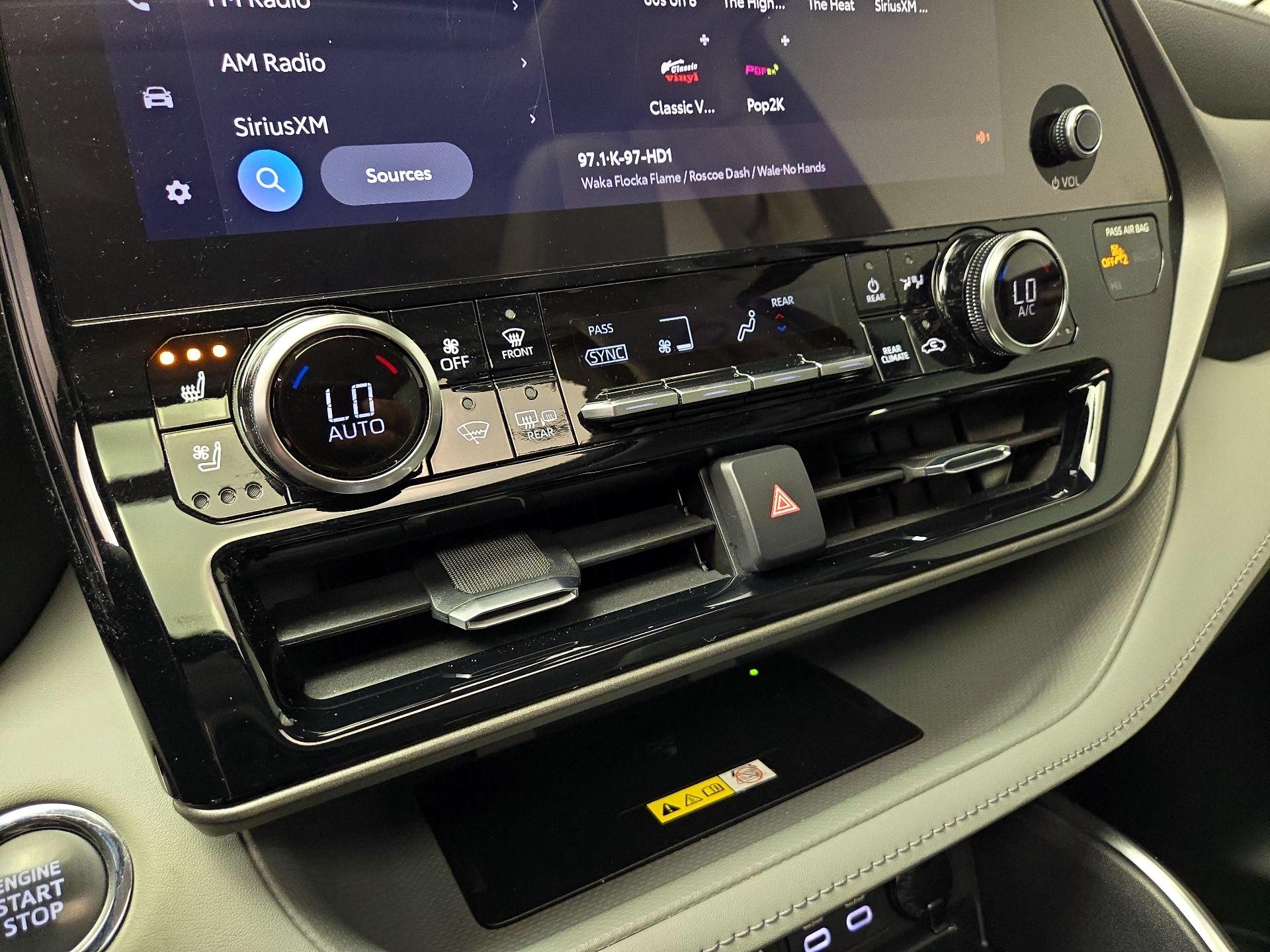 Thumbnail: 2023 Toyota Highlander - 16