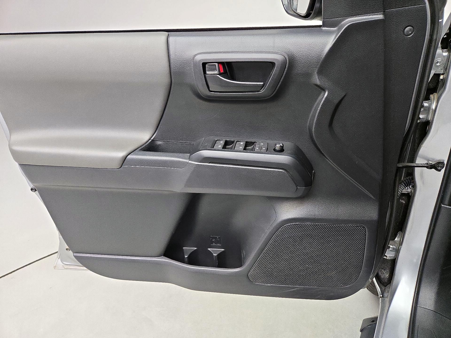 Thumbnail: 2023 Toyota Tacoma - 12