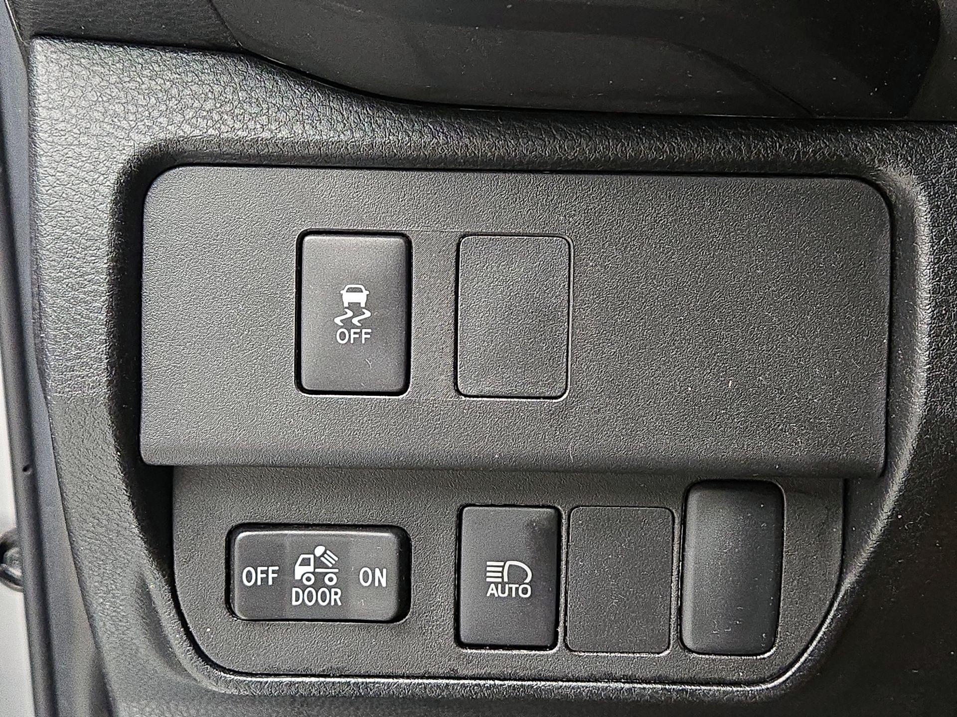 Thumbnail: 2023 Toyota Tacoma - 13