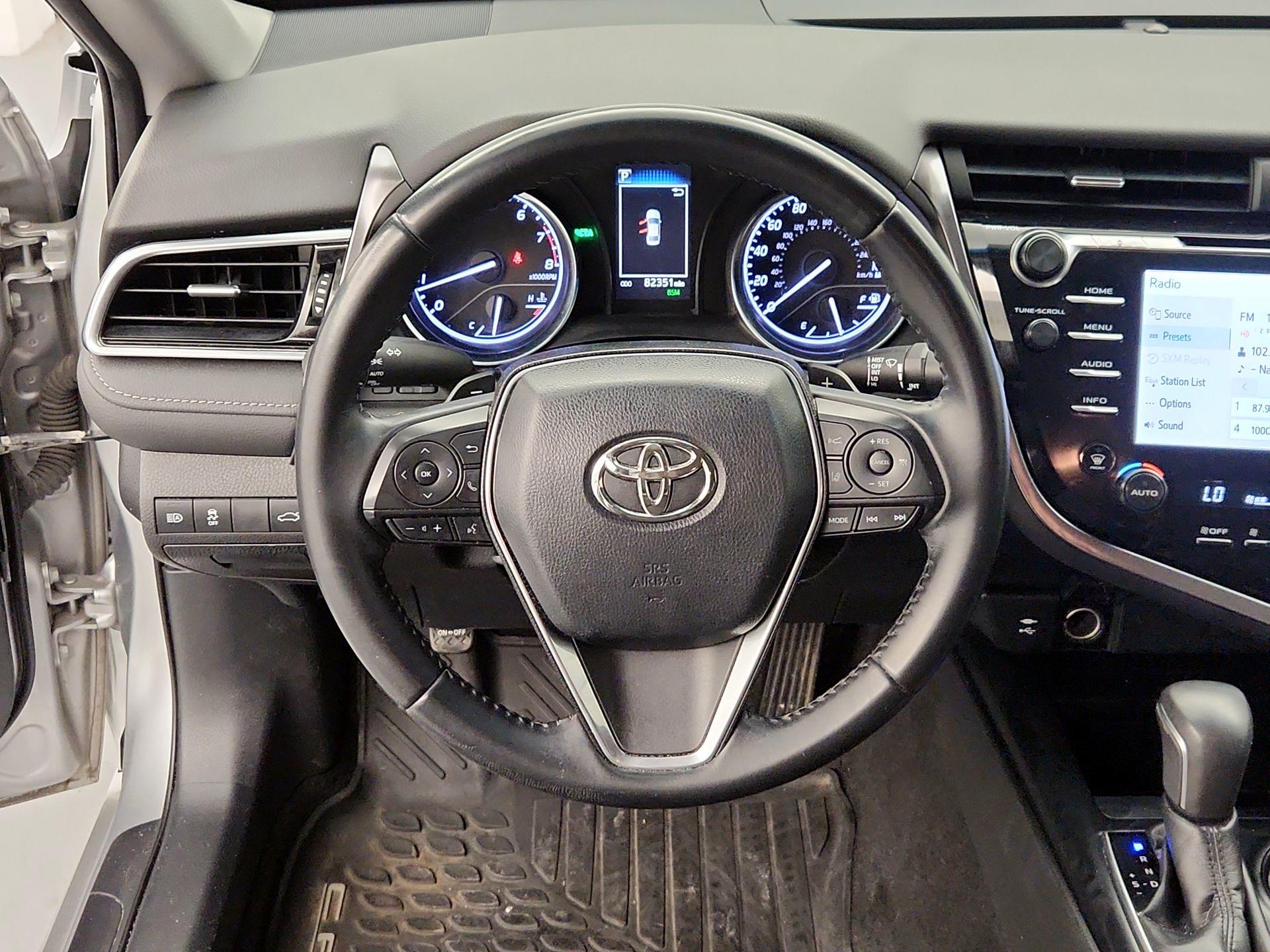 Thumbnail: 2018 Toyota Camry - 10
