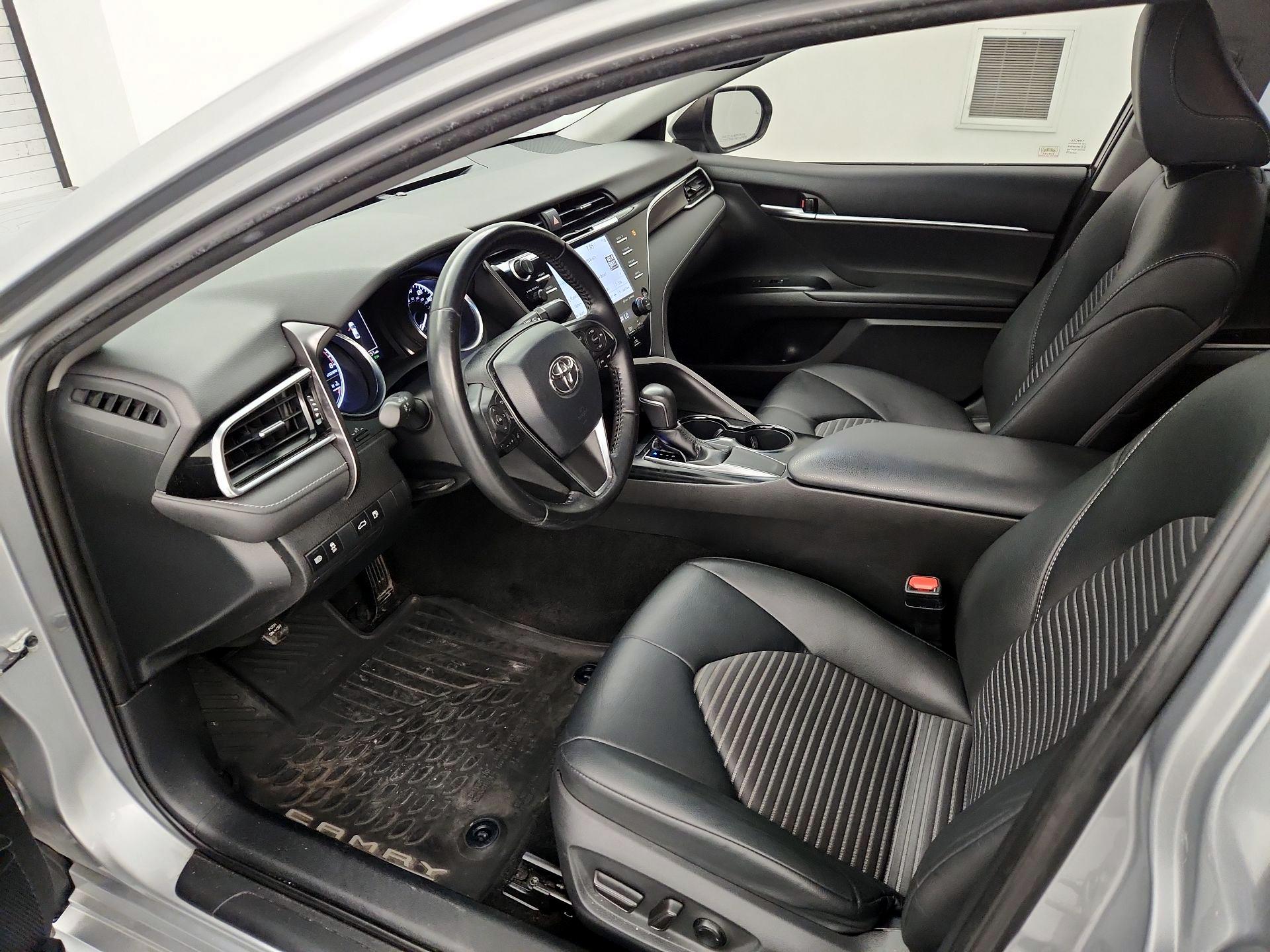 Thumbnail: 2018 Toyota Camry - 11