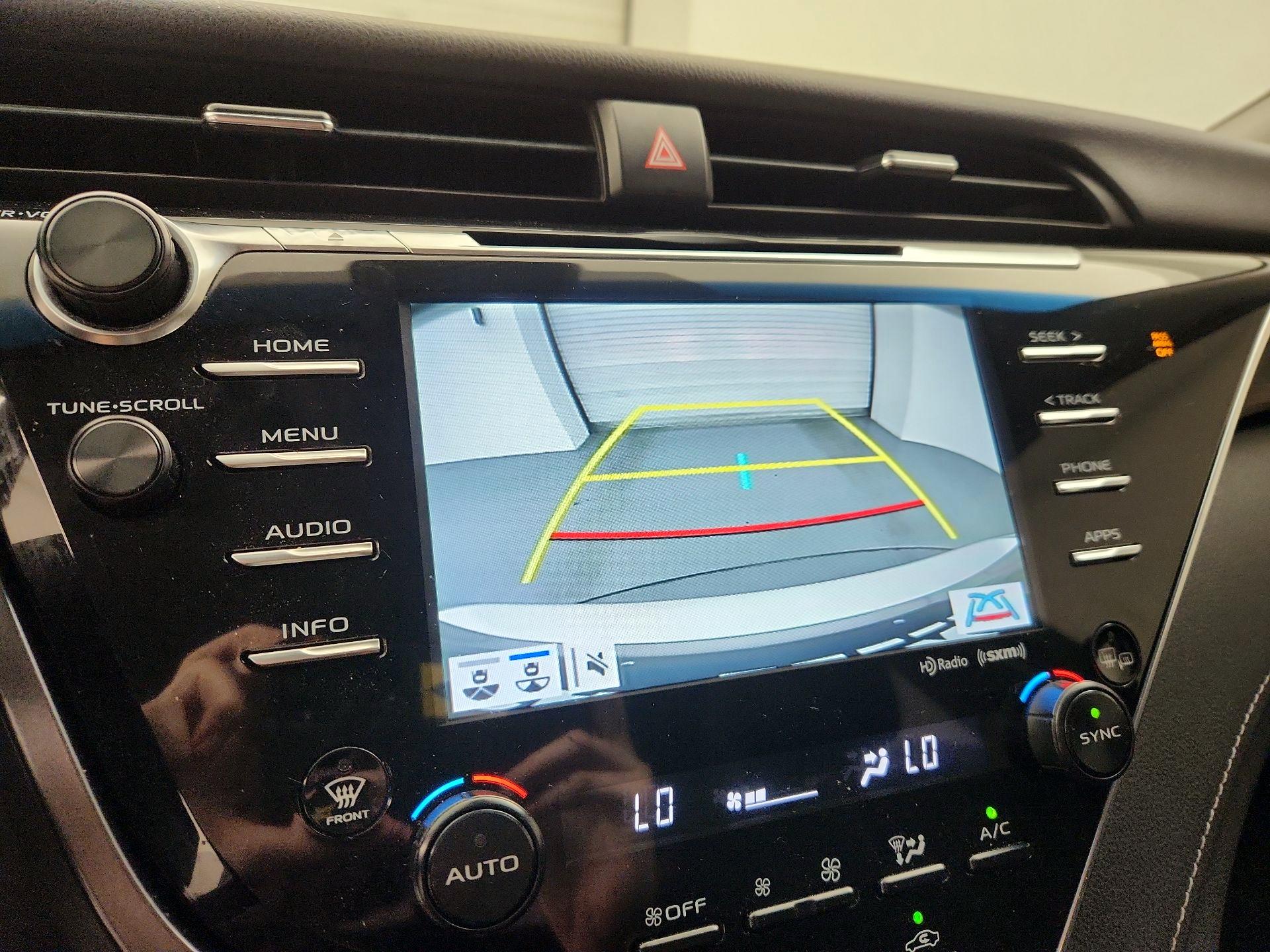 Thumbnail: 2018 Toyota Camry - 14