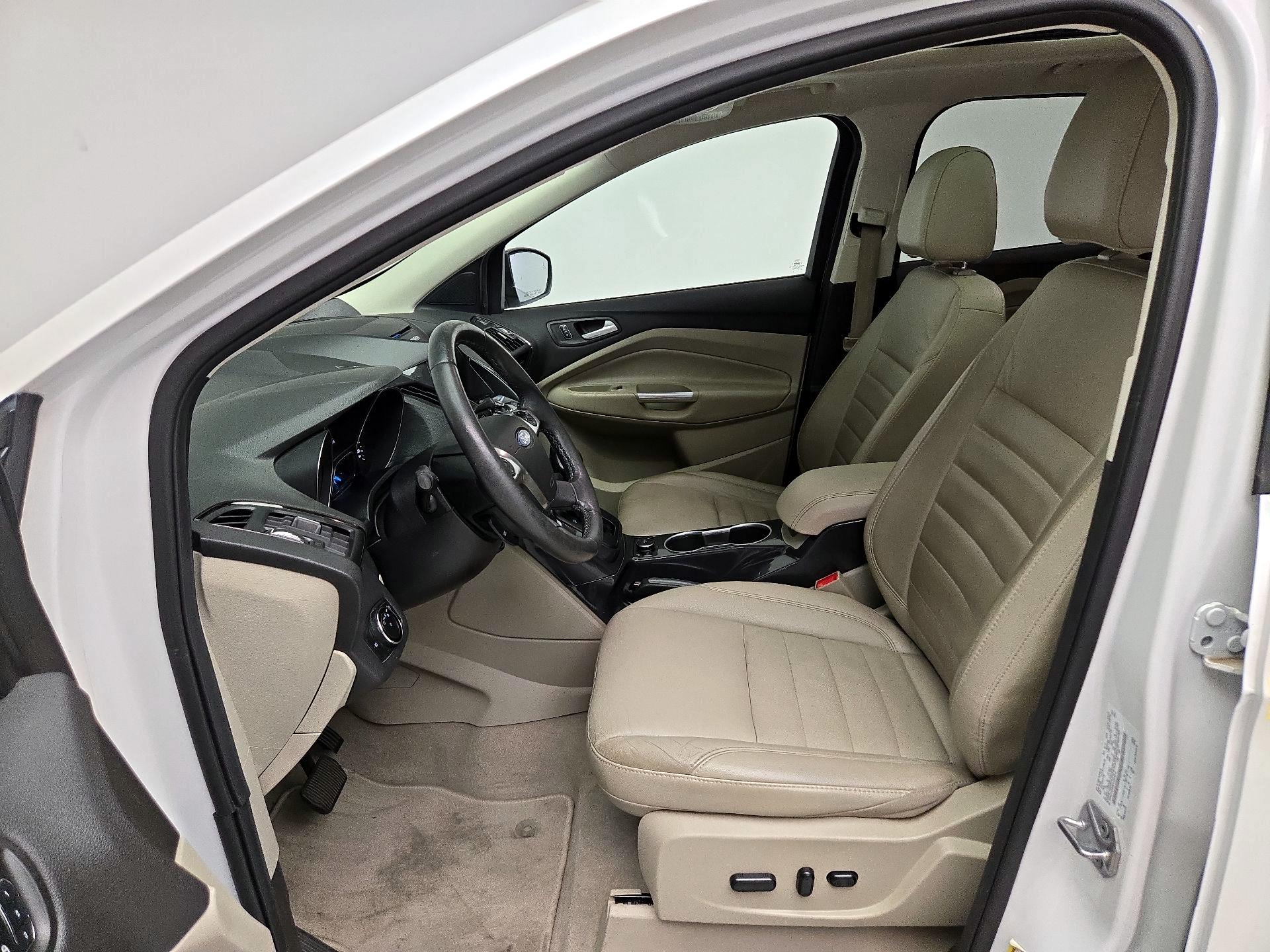 Thumbnail: 2015 Ford Escape - 11
